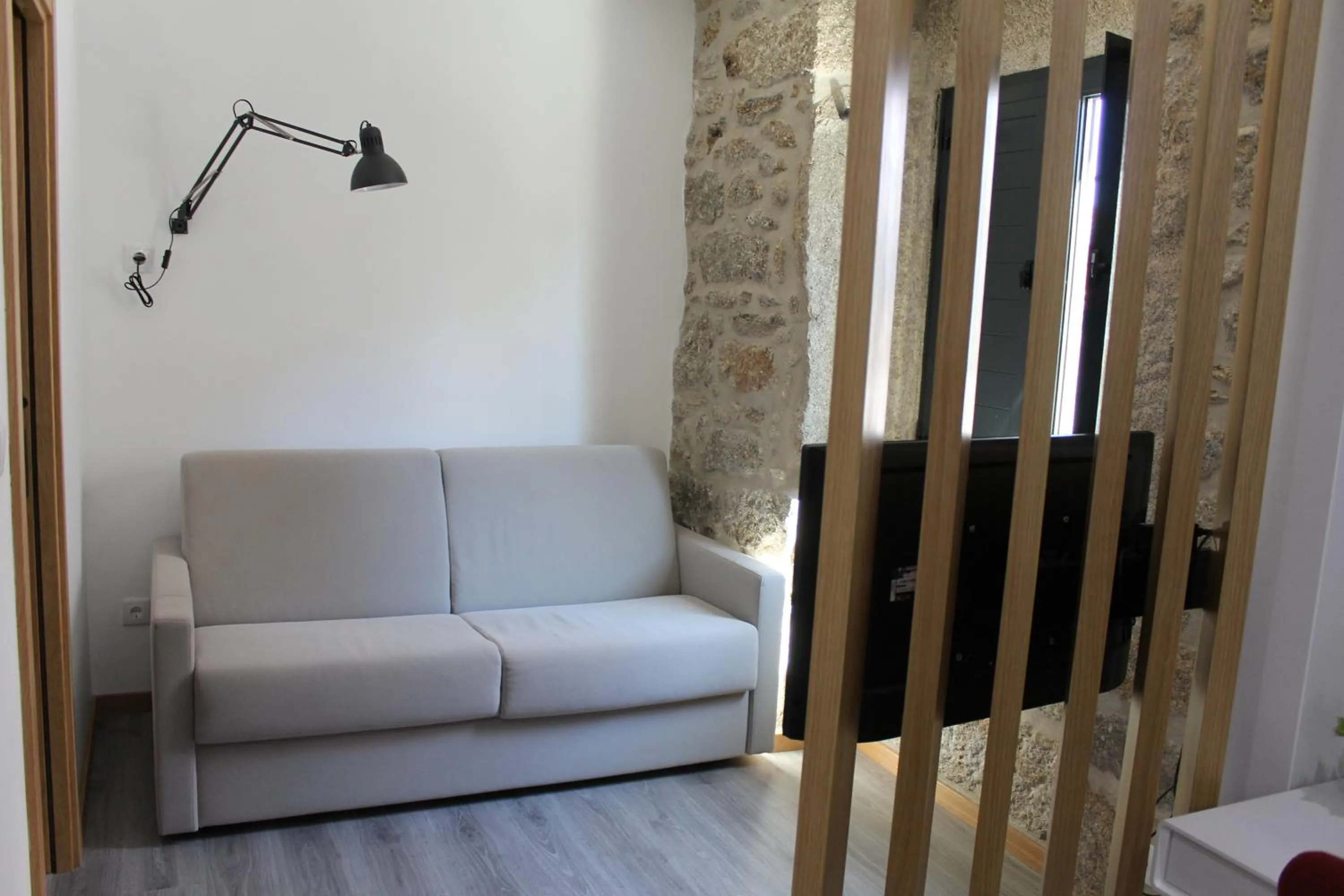 Bedroom in ALOJAMENTO GIRASSOL - Guest House - Quarto com casa de banho privativa