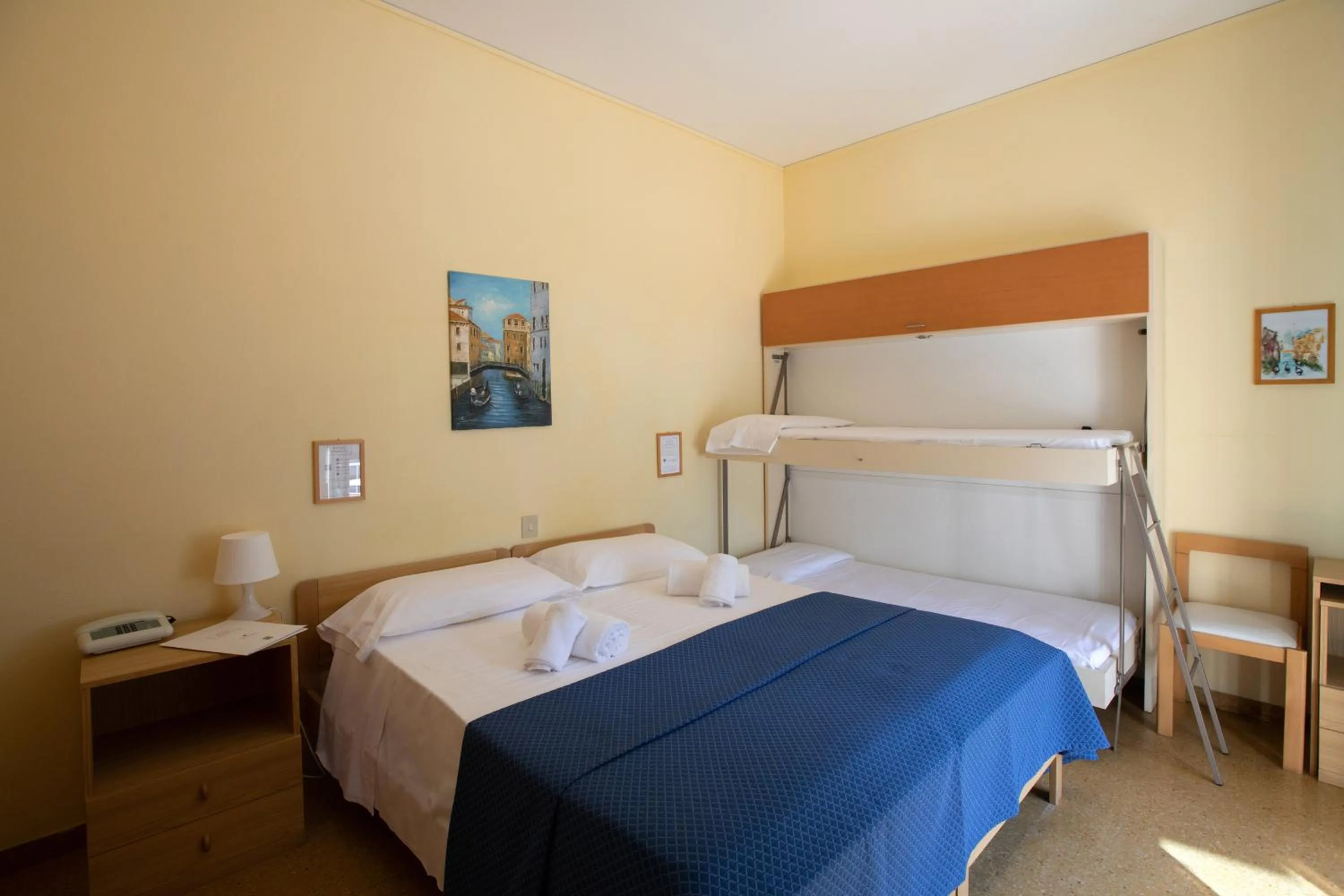 Photo of the whole room, Bed in Hotel Danieli