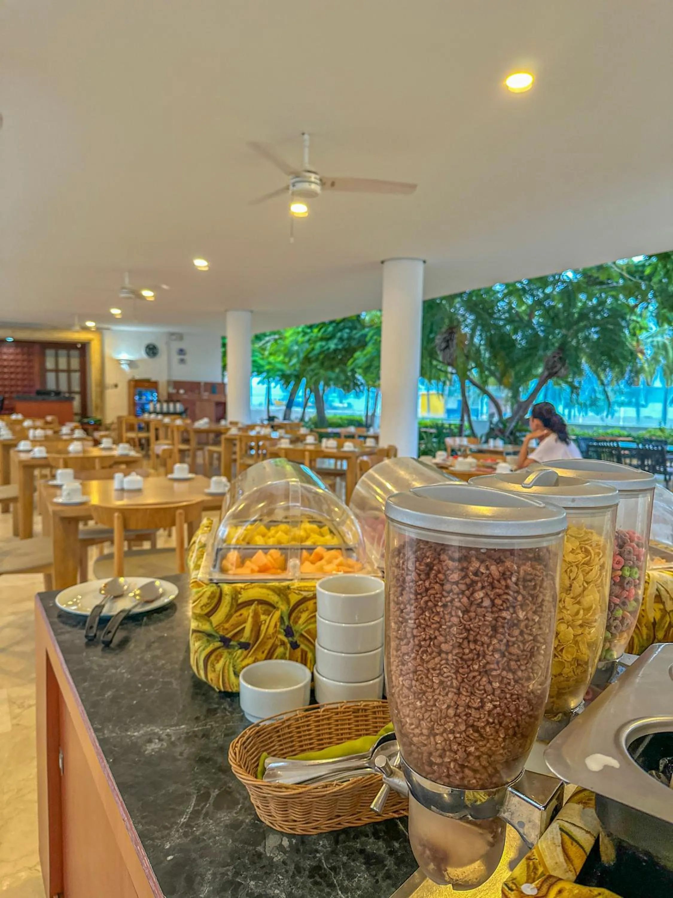 Buffet breakfast in Tamaca Beach Resort