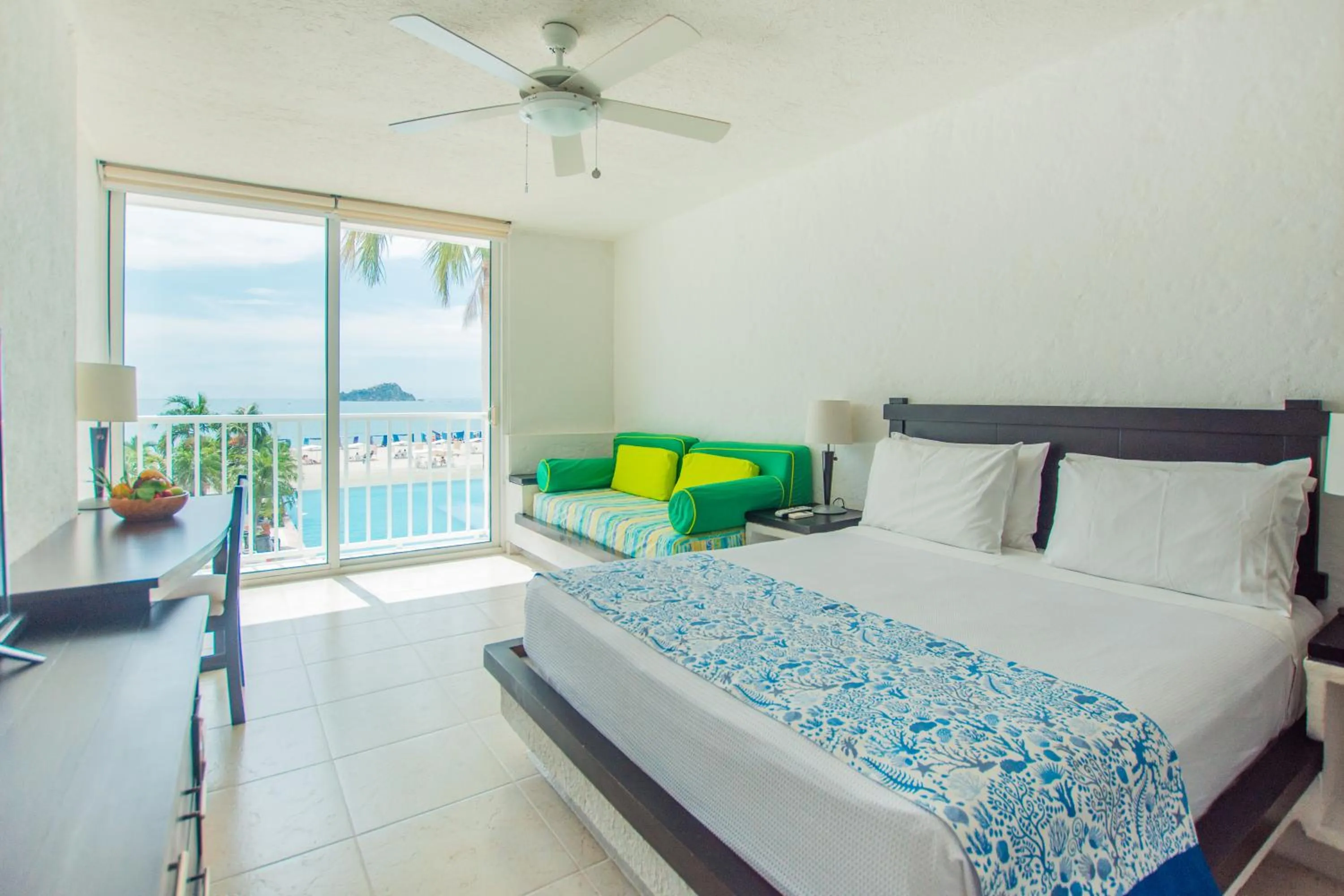 Photo of the whole room, Bed in Tamaca Beach Resort