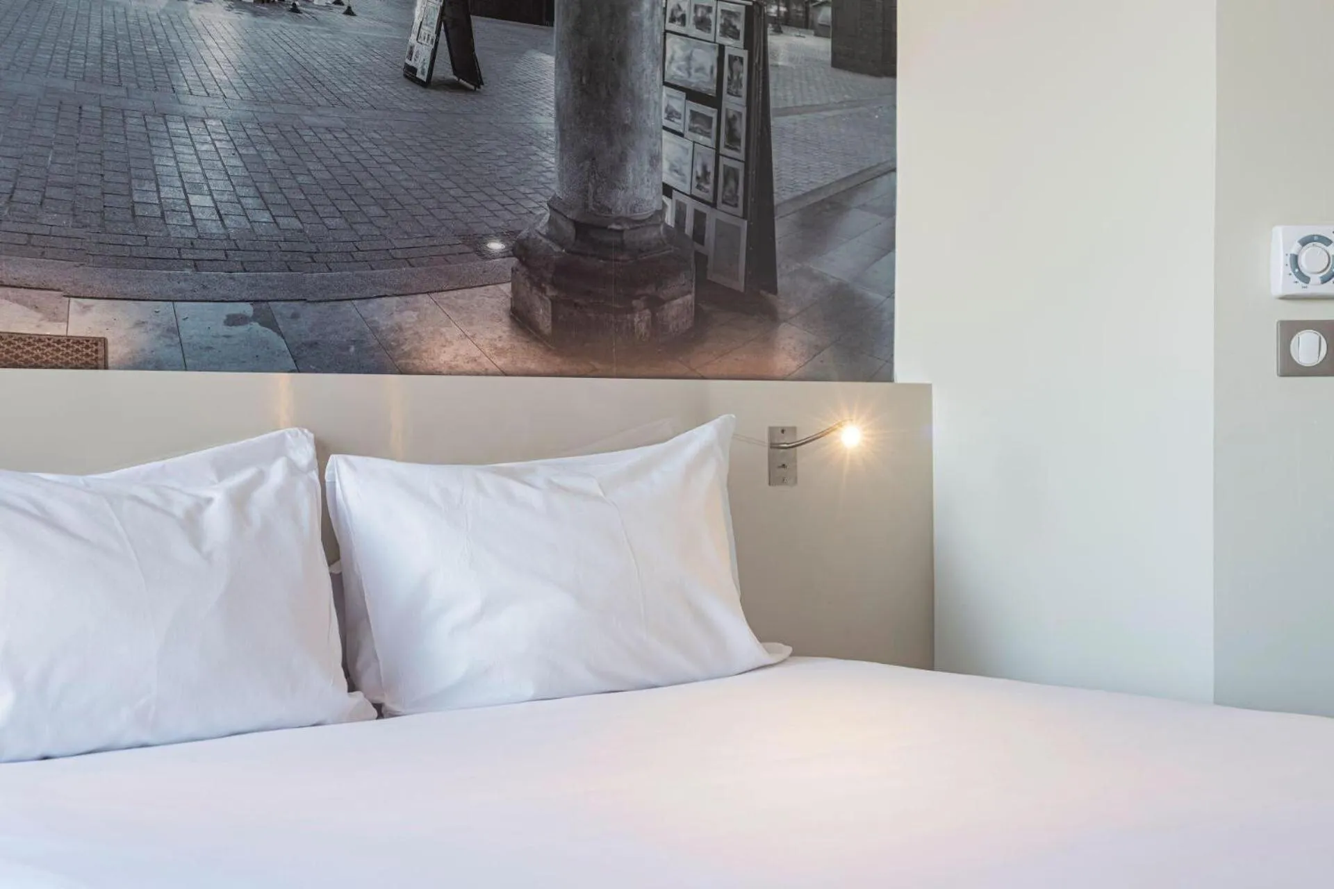 Photo of the whole room, Bed in B&B HOTEL Krakow Centrum