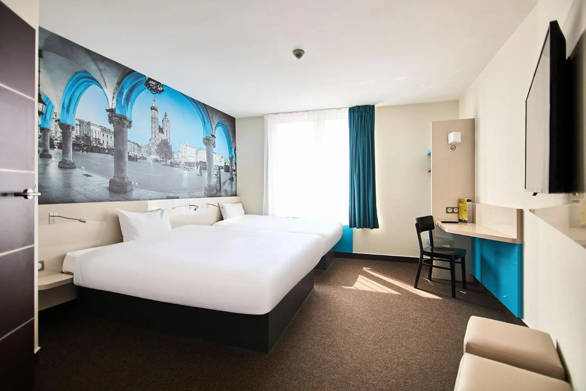 Photo of the whole room, Bed in B&B HOTEL Krakow Centrum