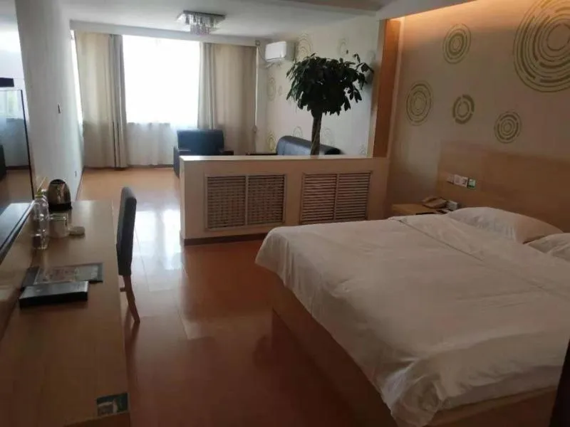 Bed in GreenTree Inn Yantai Zhifu District East Zhifu Road Hotel