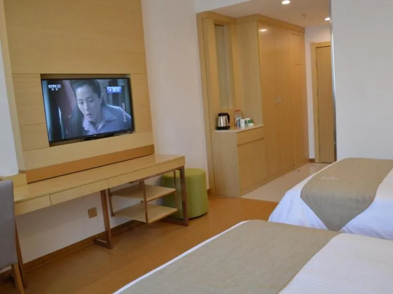 Bed in GreenTree Inn Huaian Xuyi Royal Garden Express Hotel