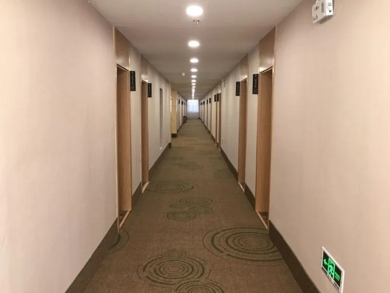 GreenTree Inn Lvliang Xiaoyi City Fuqian Street Hotel