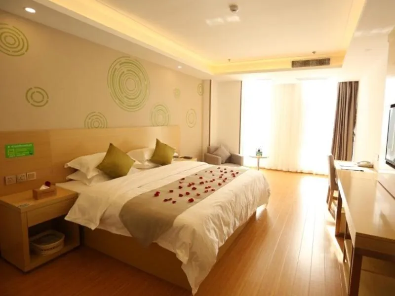 Bed in GreenTree Inn Suzhou Yongqiao District Fuxiao Avenue Hotel