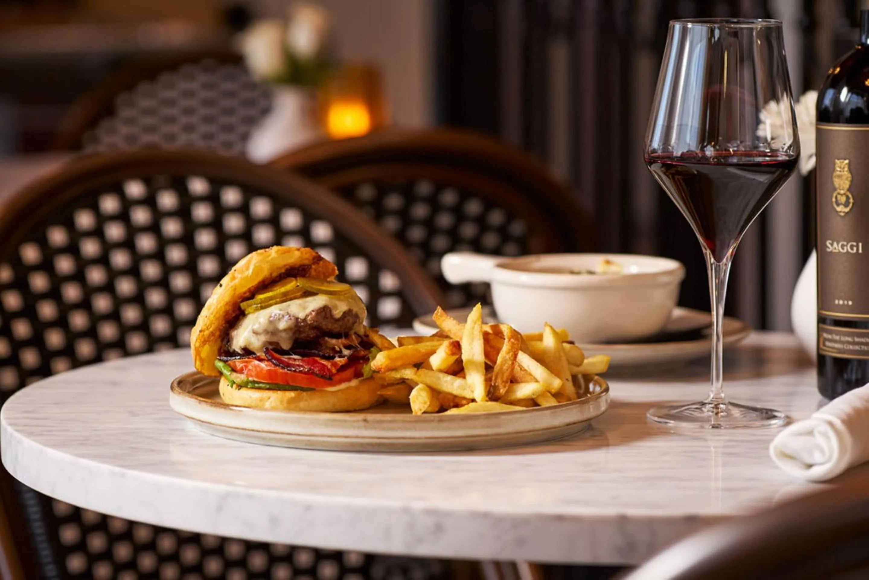 Lounge or bar in Marcus Whitman Hotel
