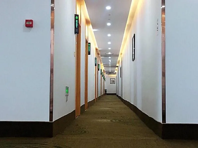 GreenTree Inn Suzhou Mudu Lingyan Mountain Ganglong City Hotel