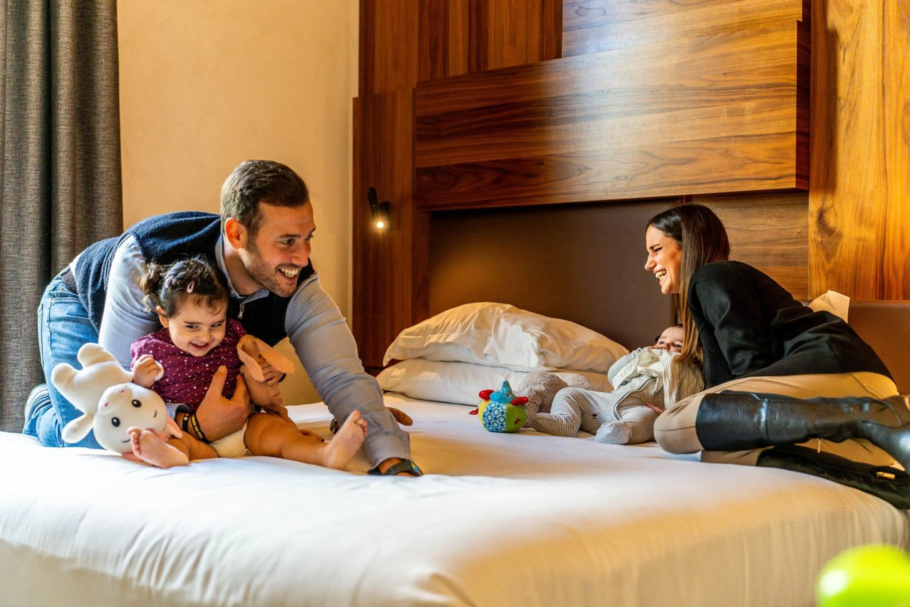 Bedroom, Bed in Gasometer Urban Suites