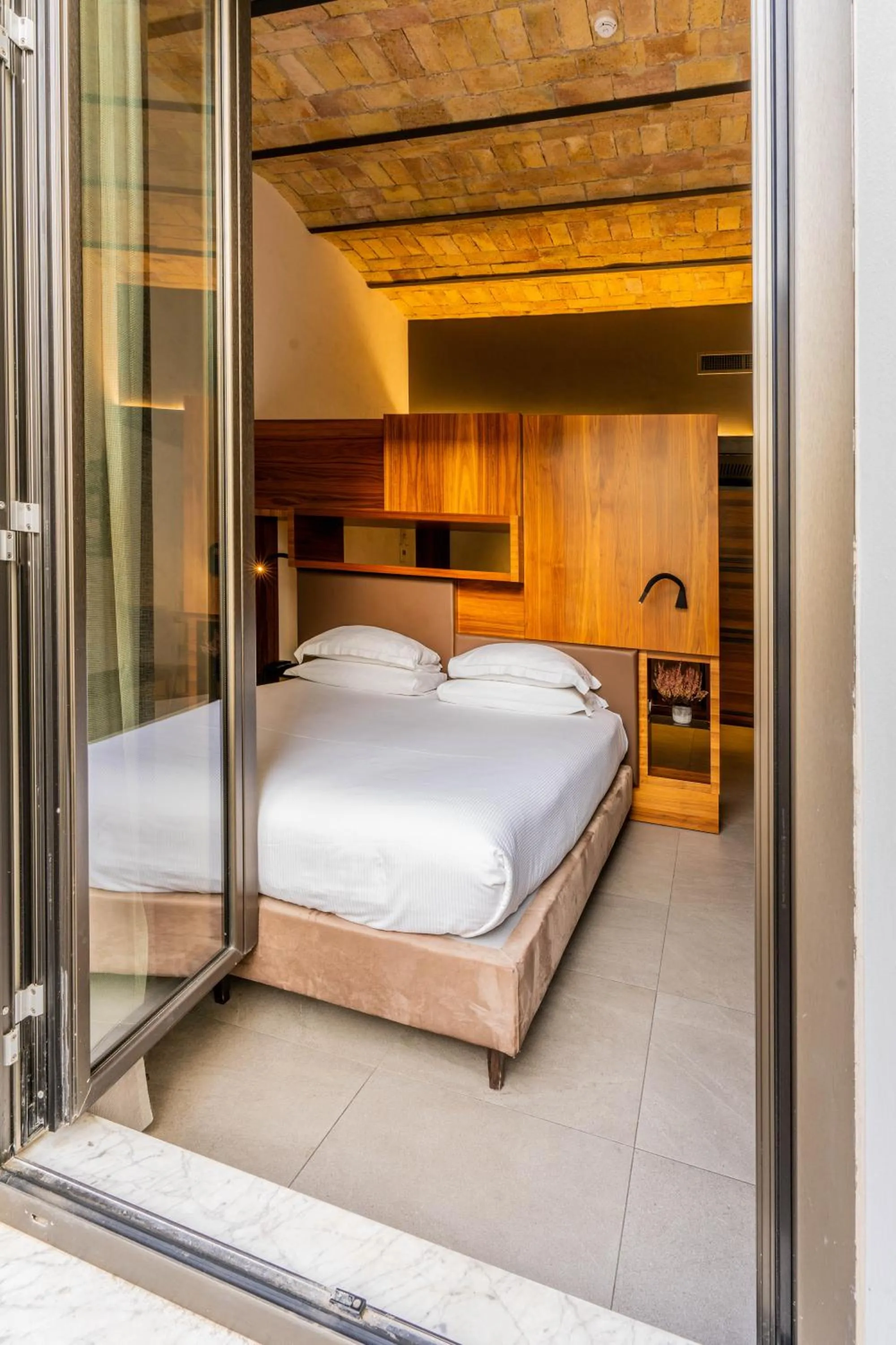 Bedroom, Bed in Gasometer Urban Suites