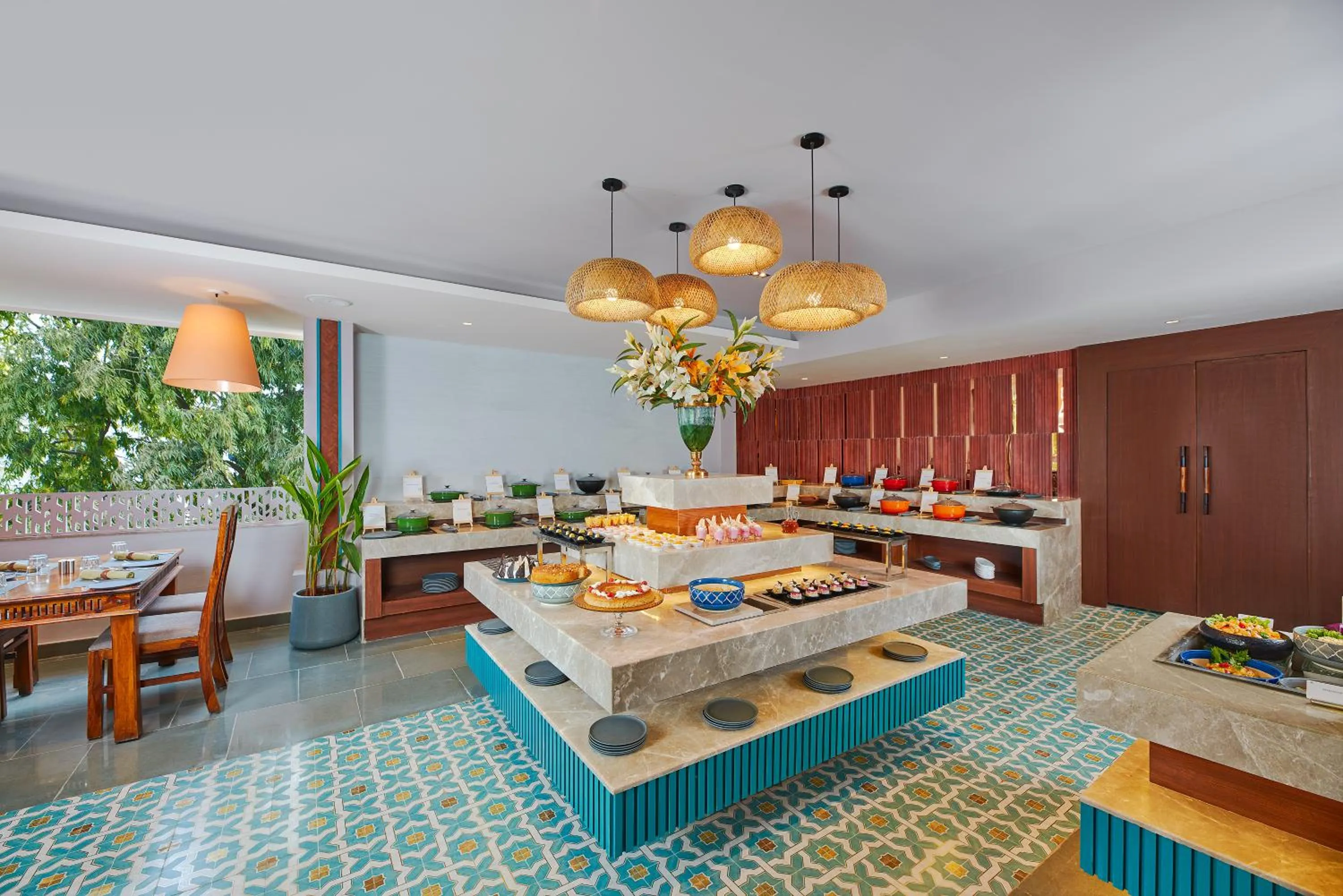 Restaurant/places to eat in Southern Star,Bangalore