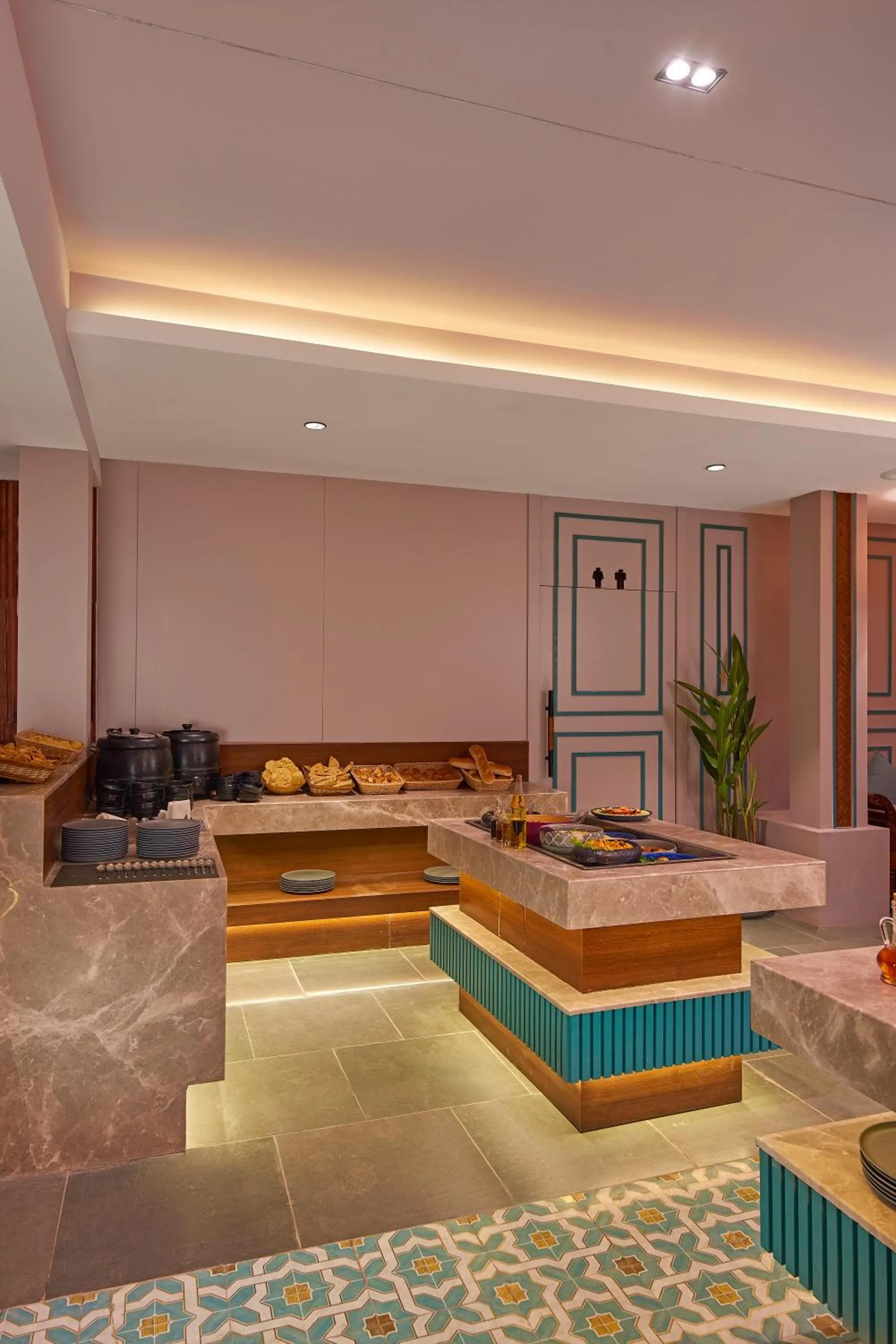 Restaurant/places to eat in Southern Star,Bangalore