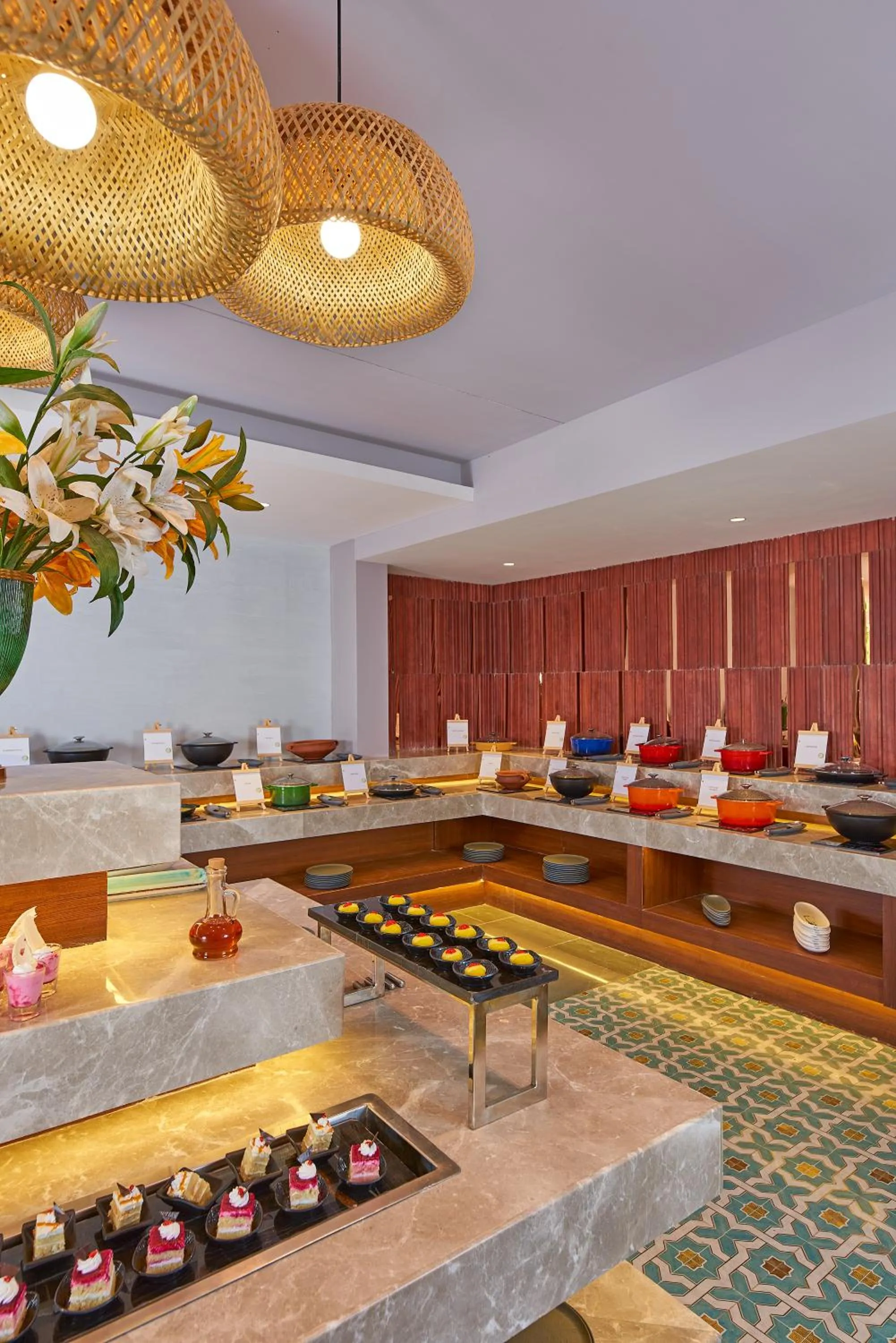 Restaurant/places to eat in Southern Star,Bangalore