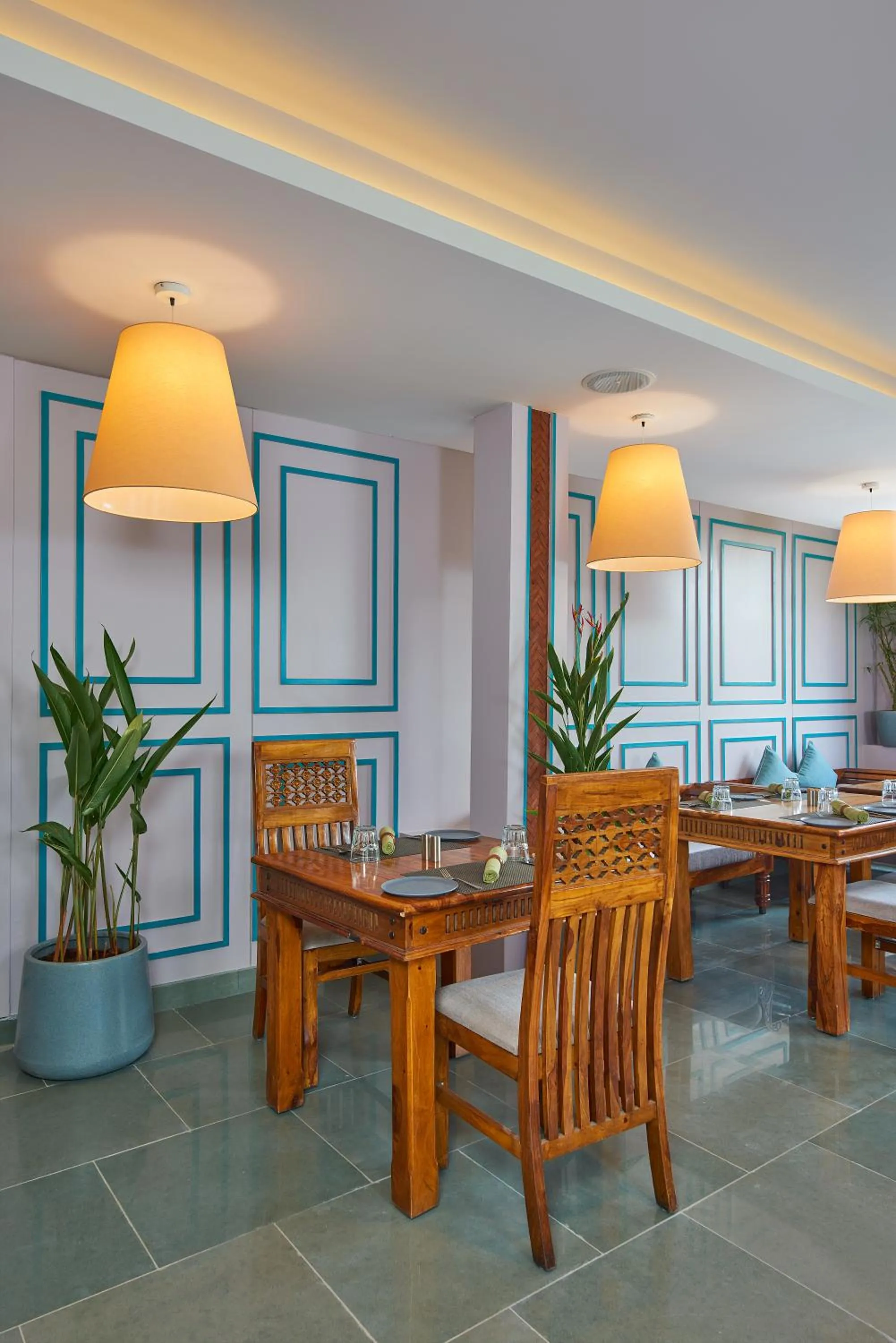 Restaurant/places to eat in Southern Star,Bangalore