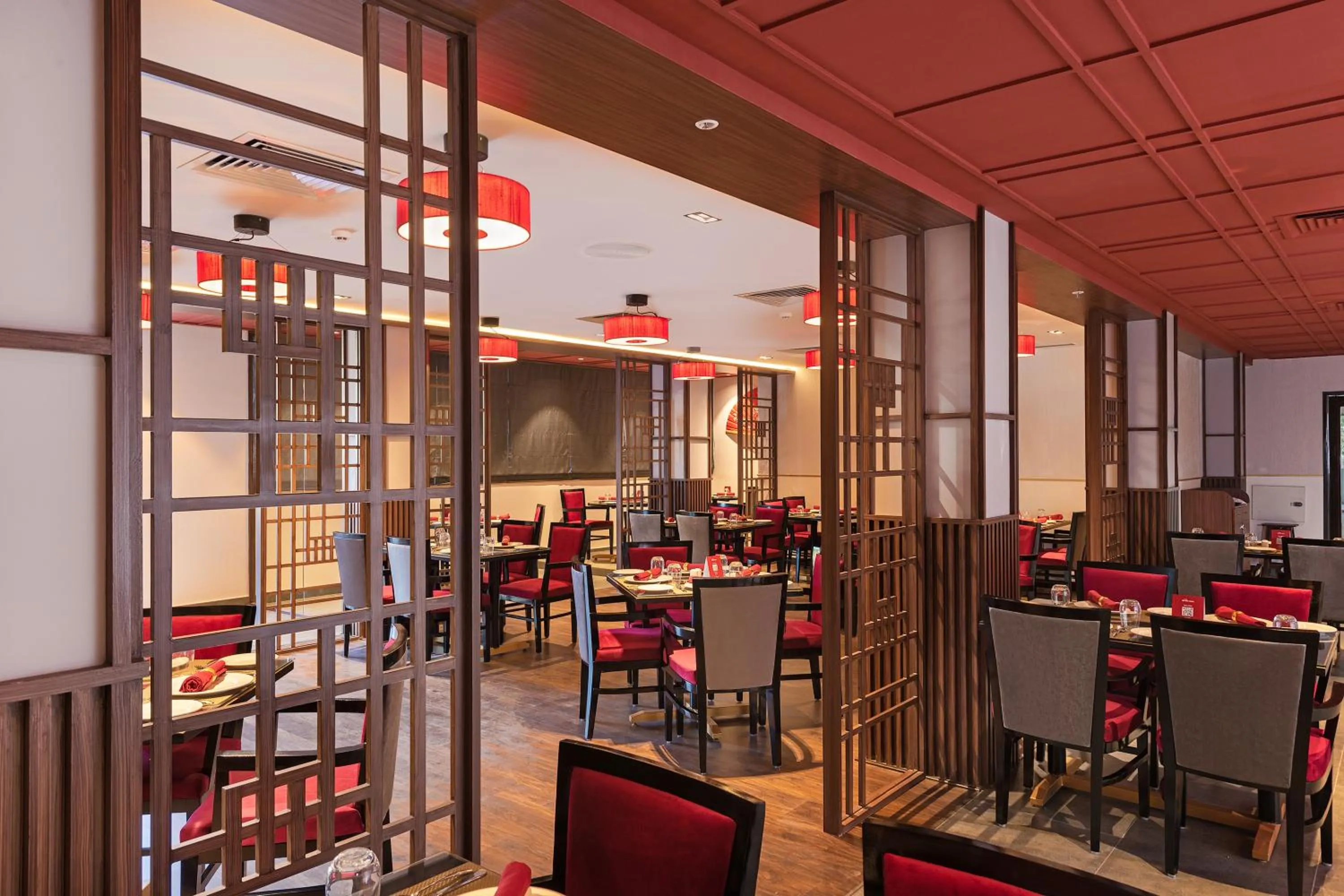 Restaurant/places to eat in Southern Star,Bangalore