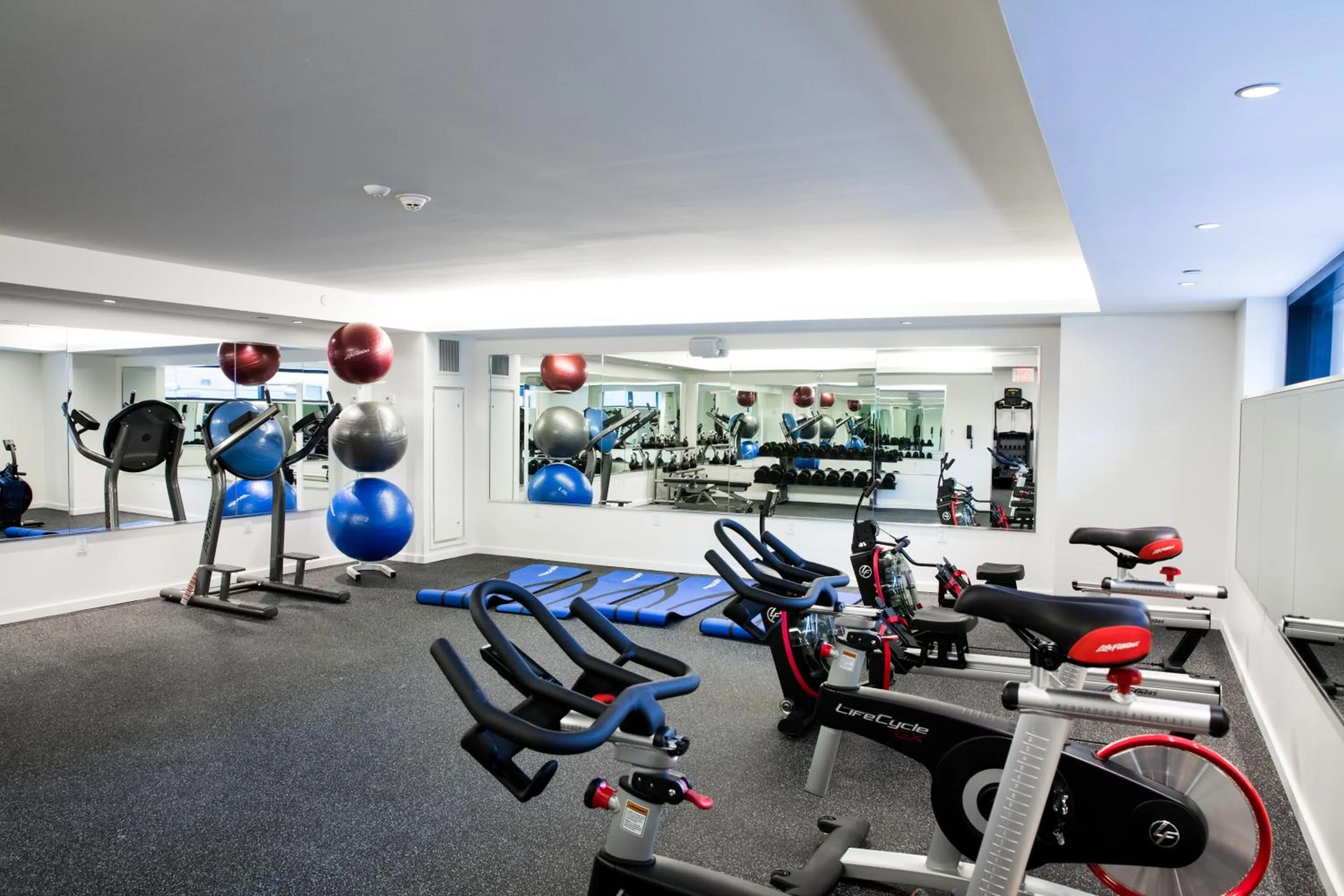 Fitness centre/facilities in The Study at University City, Study Hotels