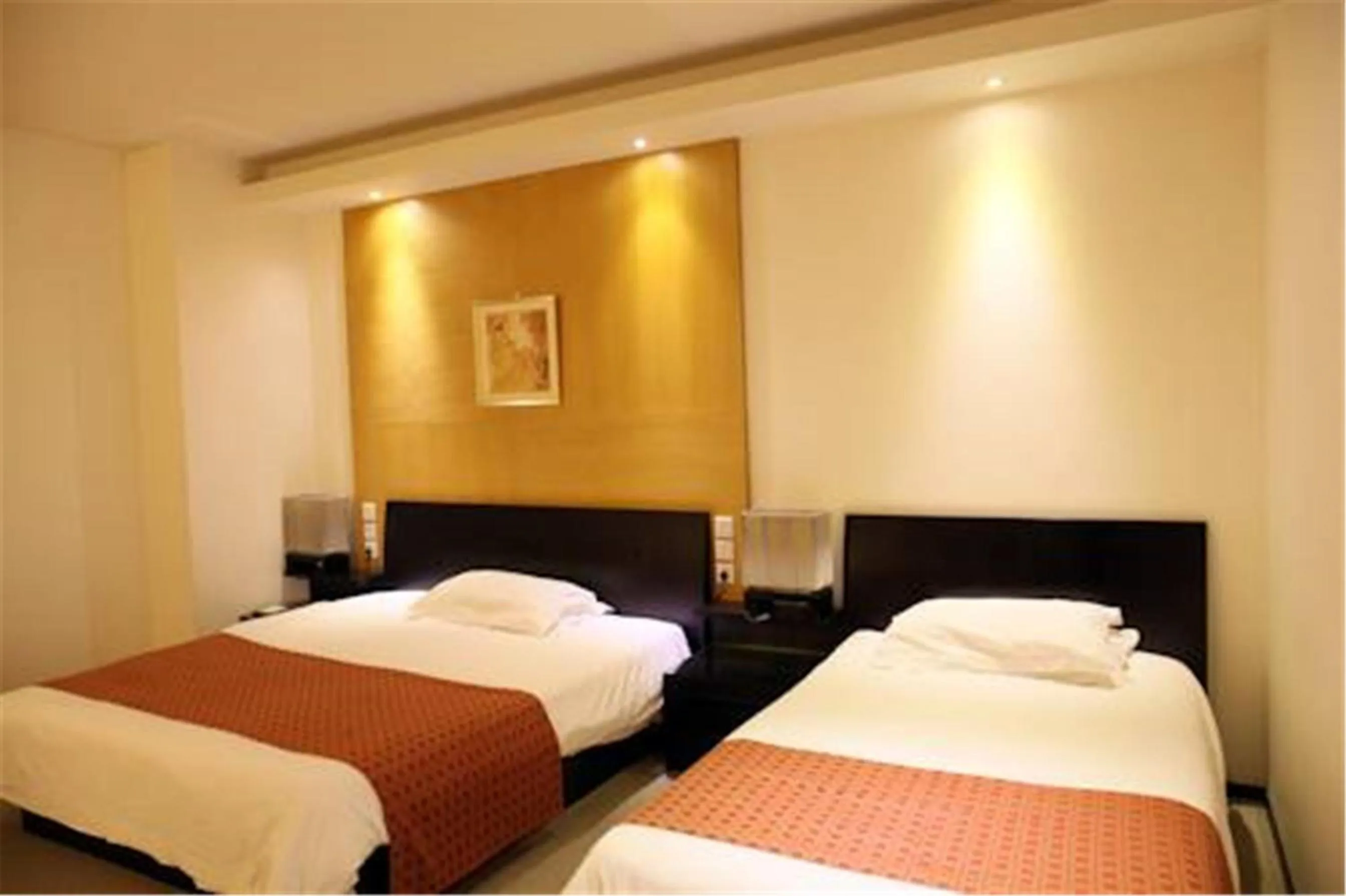 Bedroom in Hundred Centuries Hotel