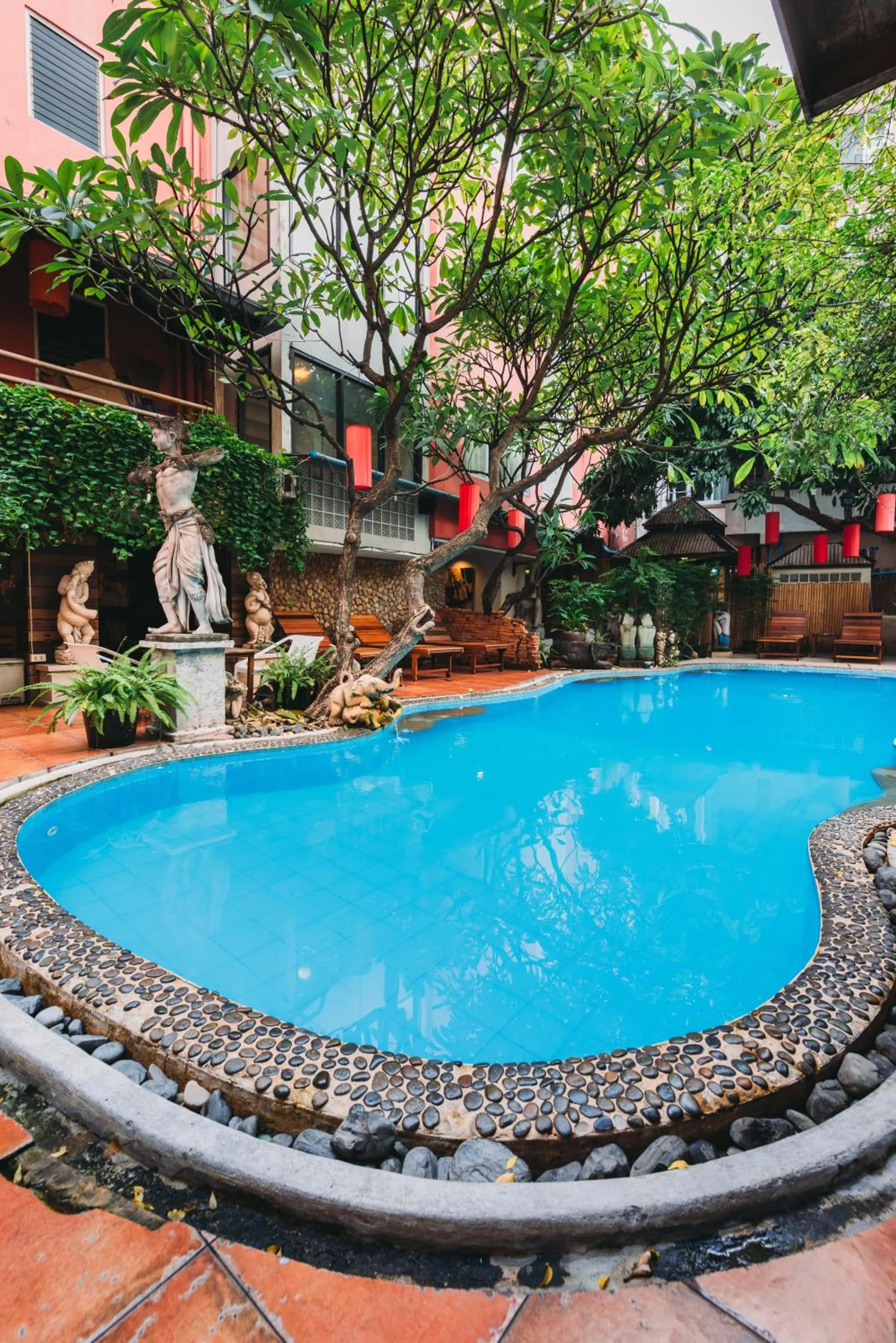 Swimming pool in Villa Cha-Cha Banglumphu