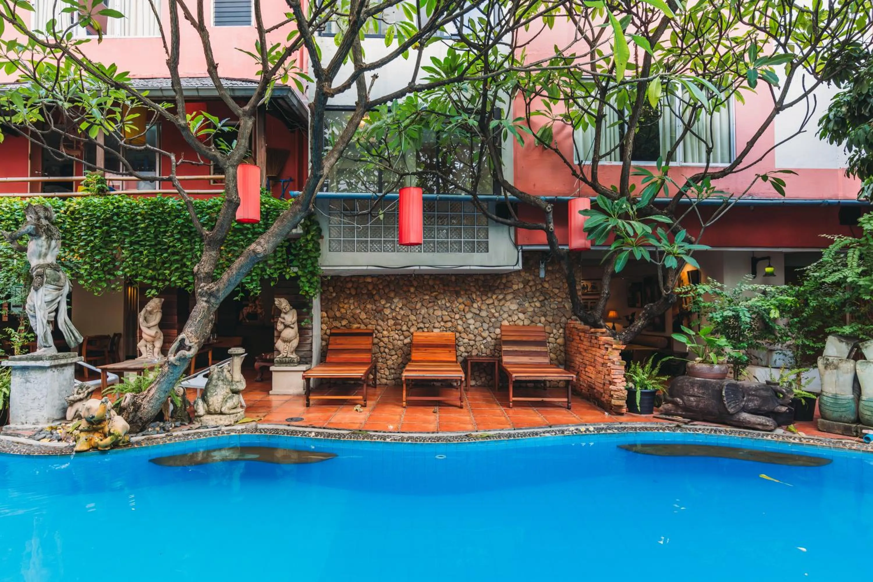 Swimming pool in Villa Cha-Cha Banglumphu