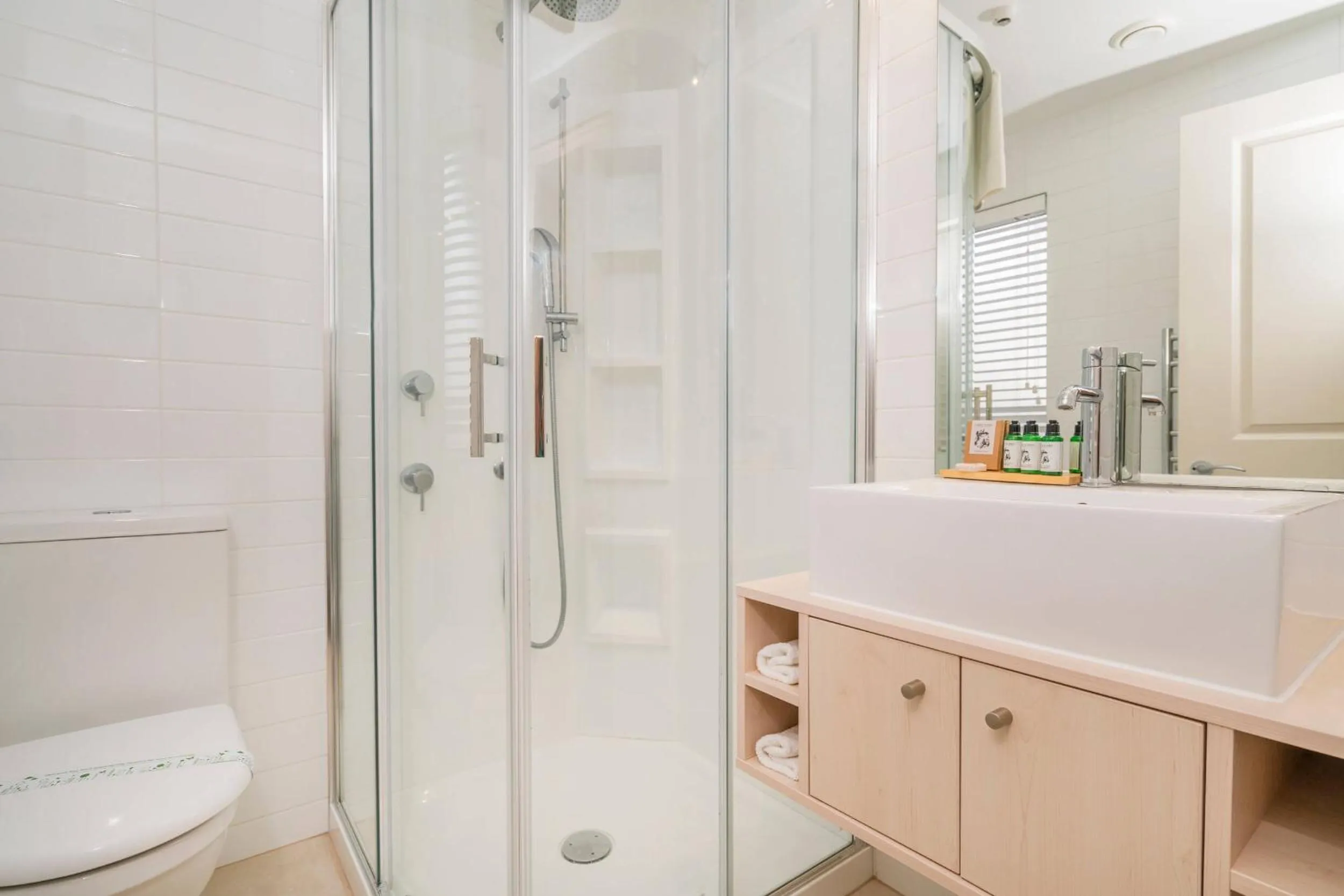 Bathroom in Crow's Nest Apartments