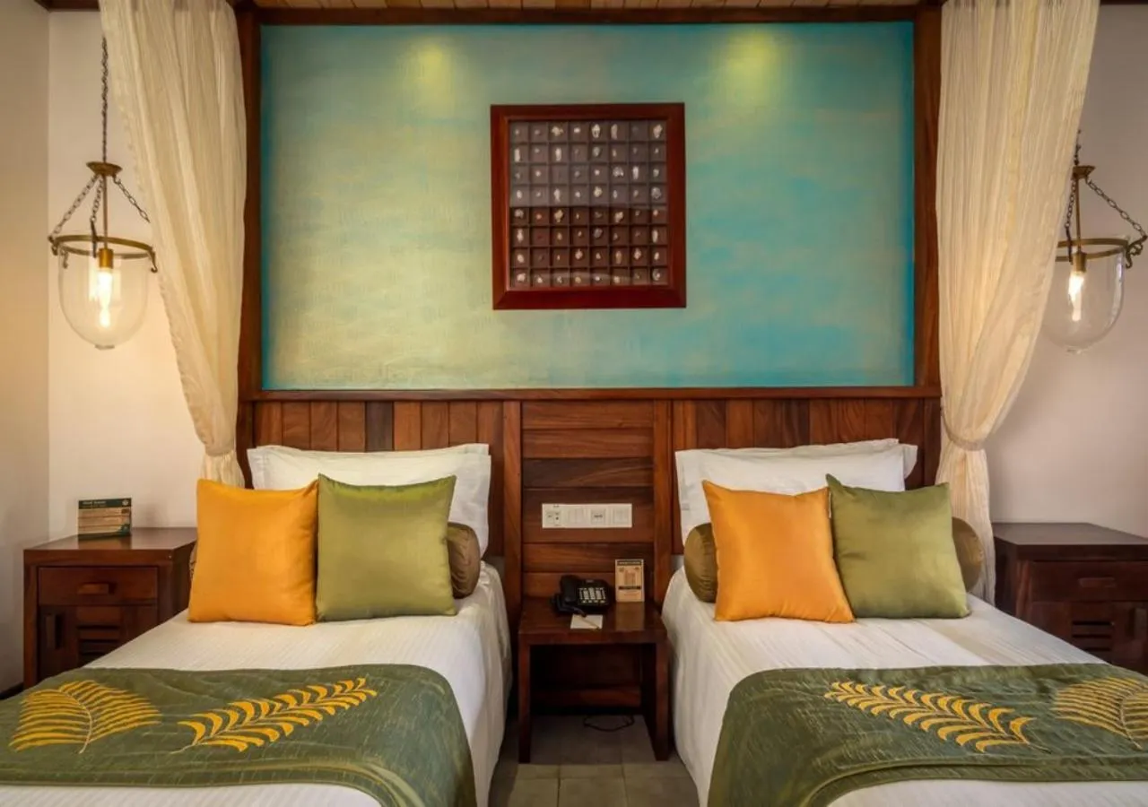 Bedroom, Bed in Royal Palms Beach Hotel