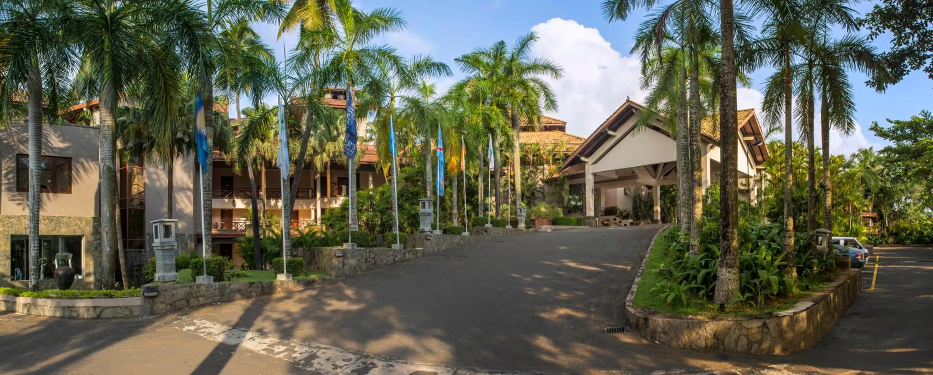 Property building in Royal Palms Beach Hotel