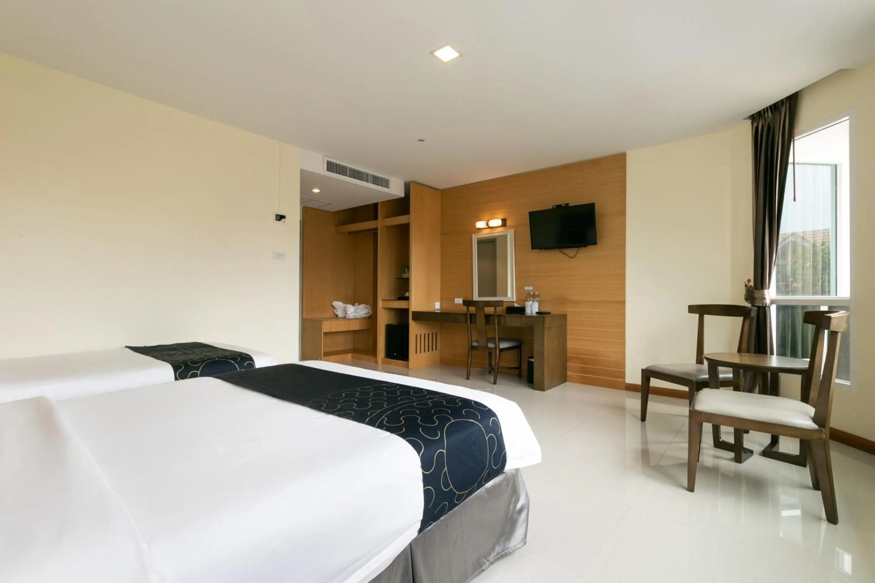 Bedroom, Bed in Golden Beach Boutique Resort