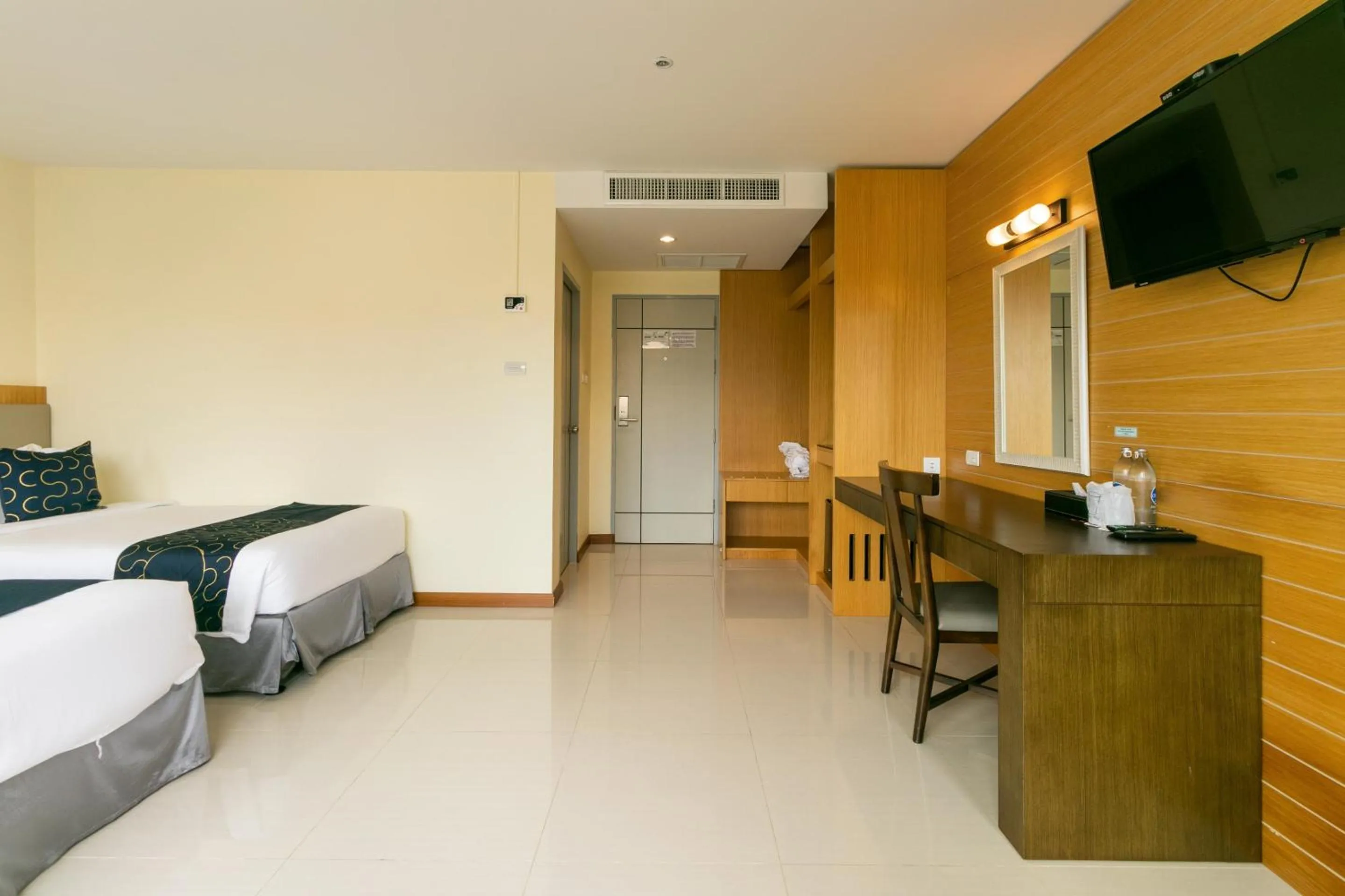 Bedroom, Bed in Golden Beach Boutique Resort