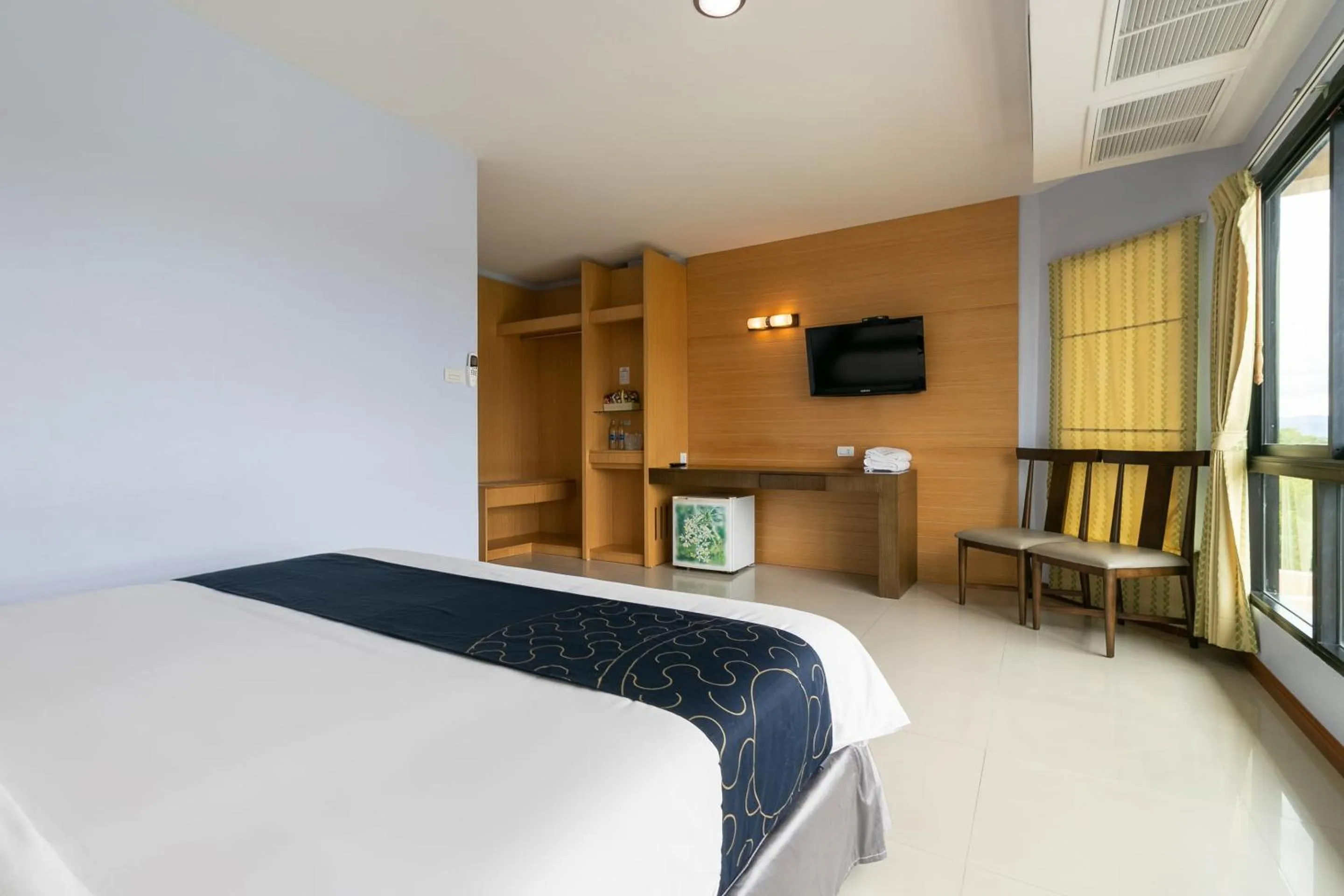 Bedroom, Bed in Golden Beach Boutique Resort