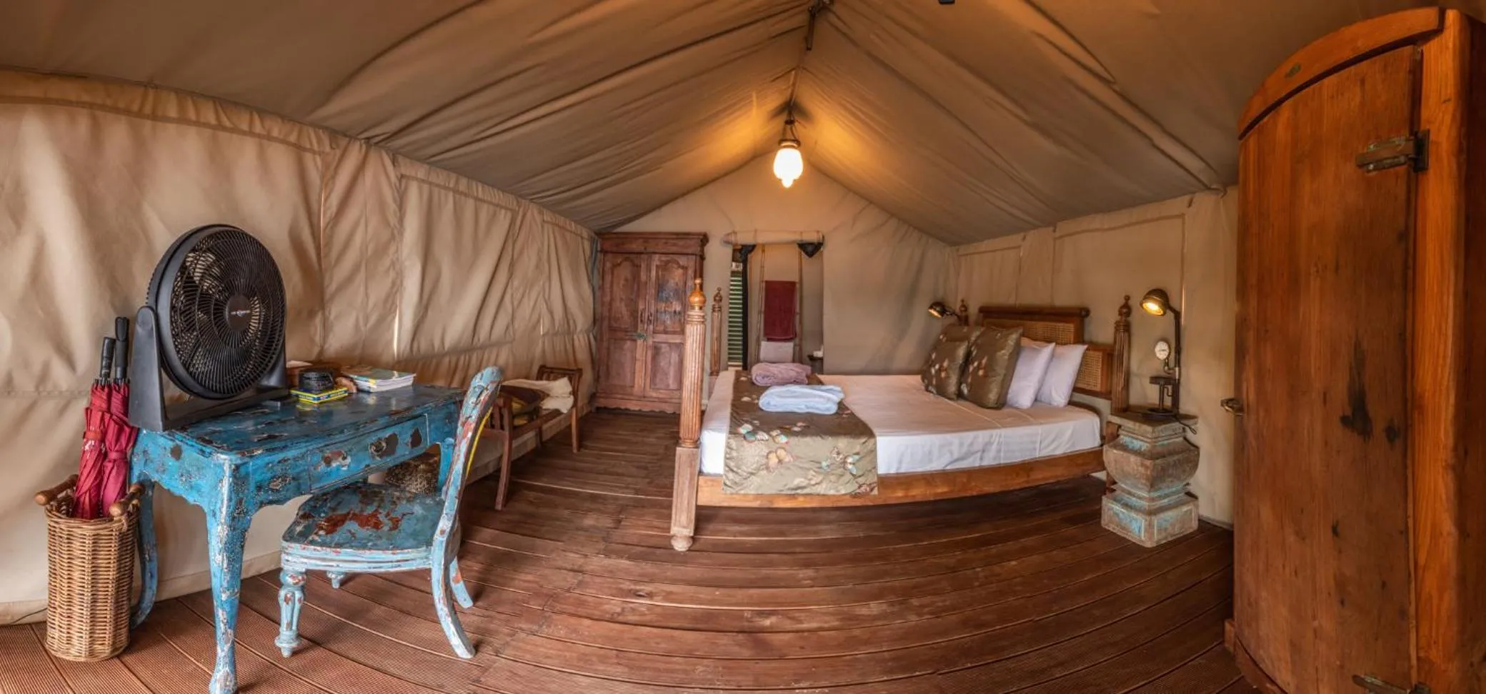 Photo of the whole room, Bed in Ratua Private Island Resort