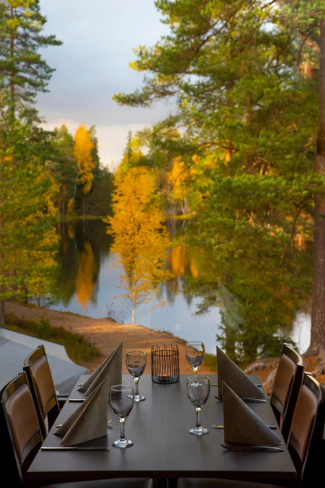 Restaurant/places to eat in Hotel Korpilampi