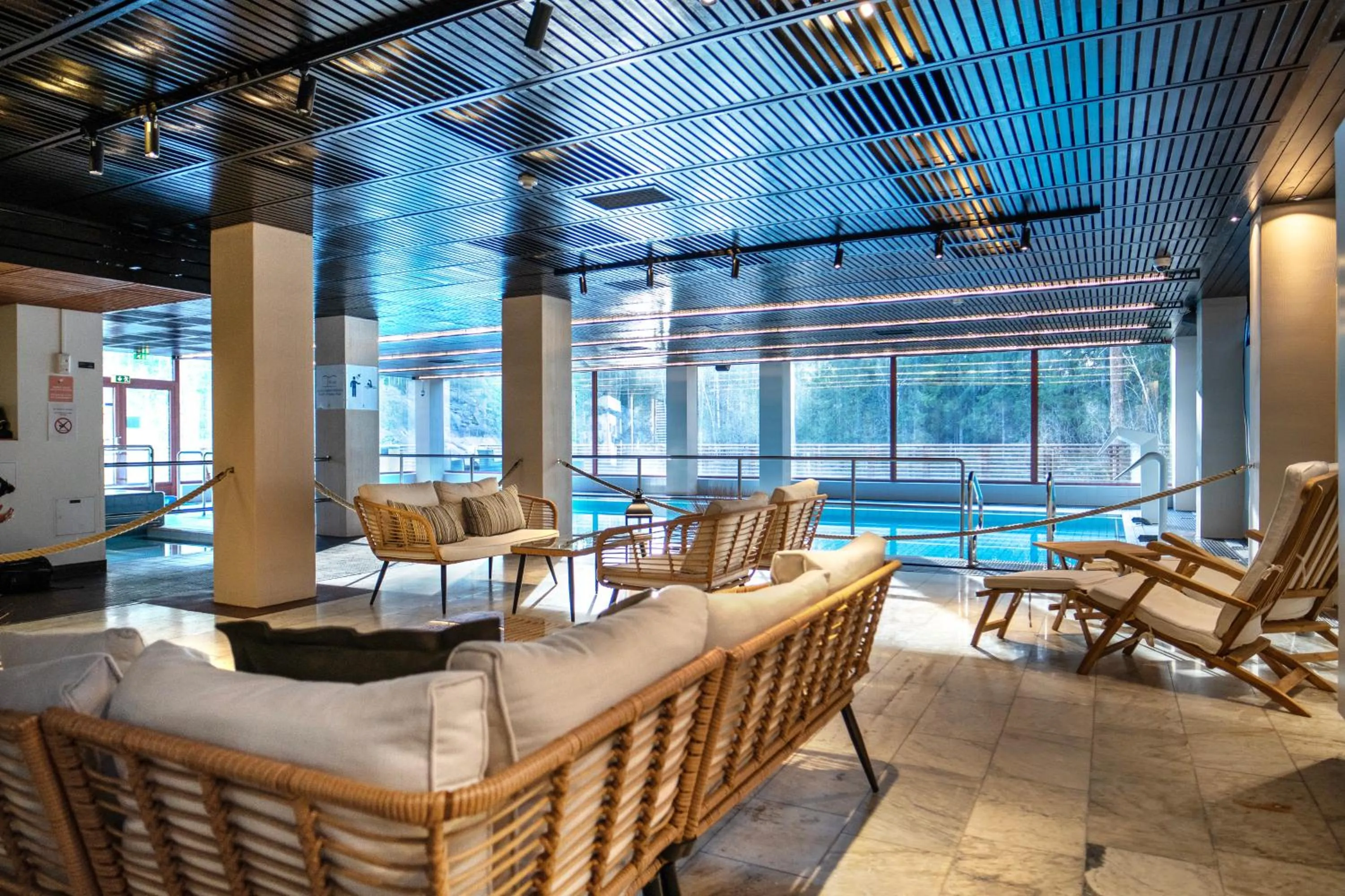 Pool view in Hotel Korpilampi