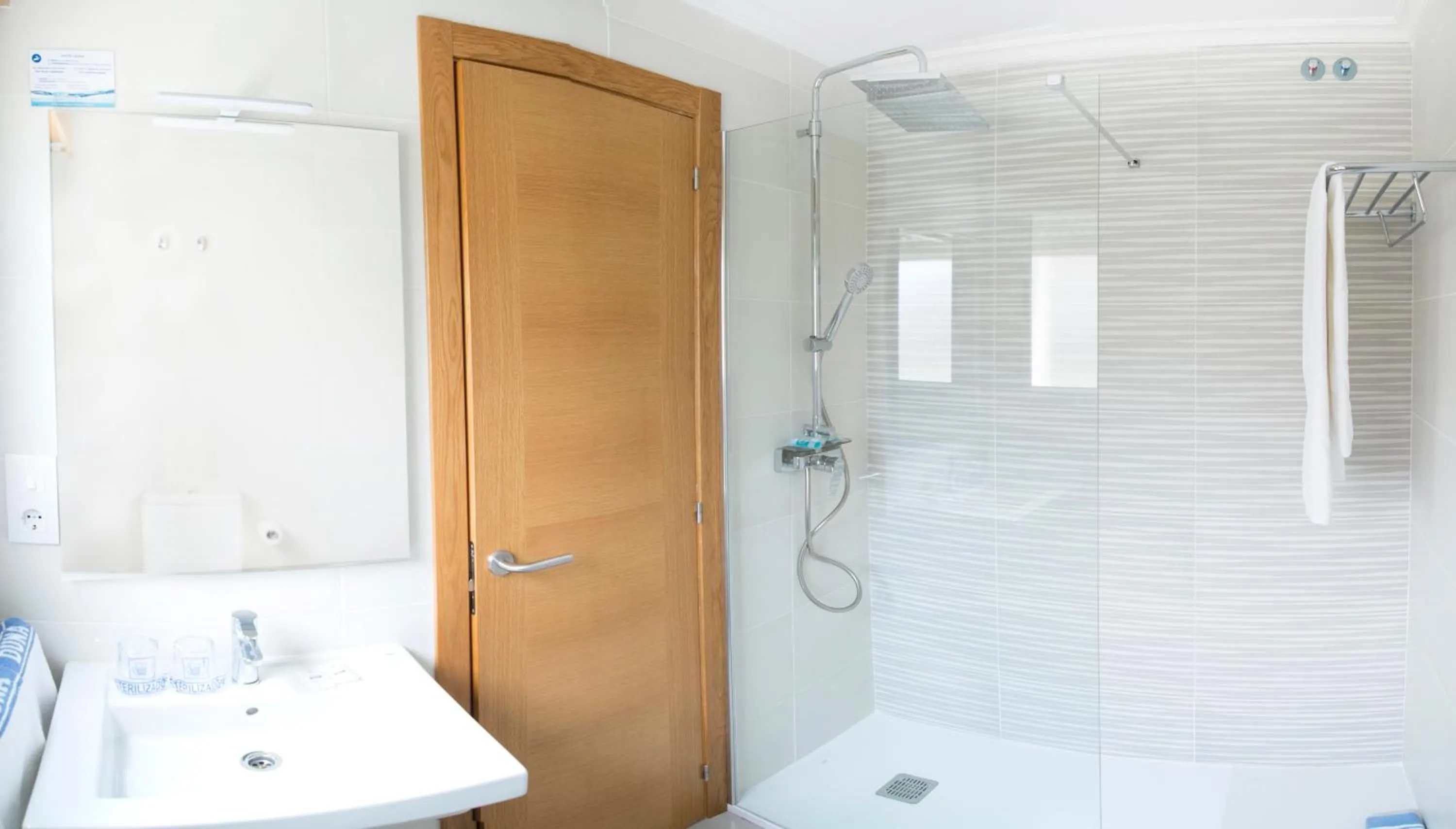 Bathroom in Hotel Duna