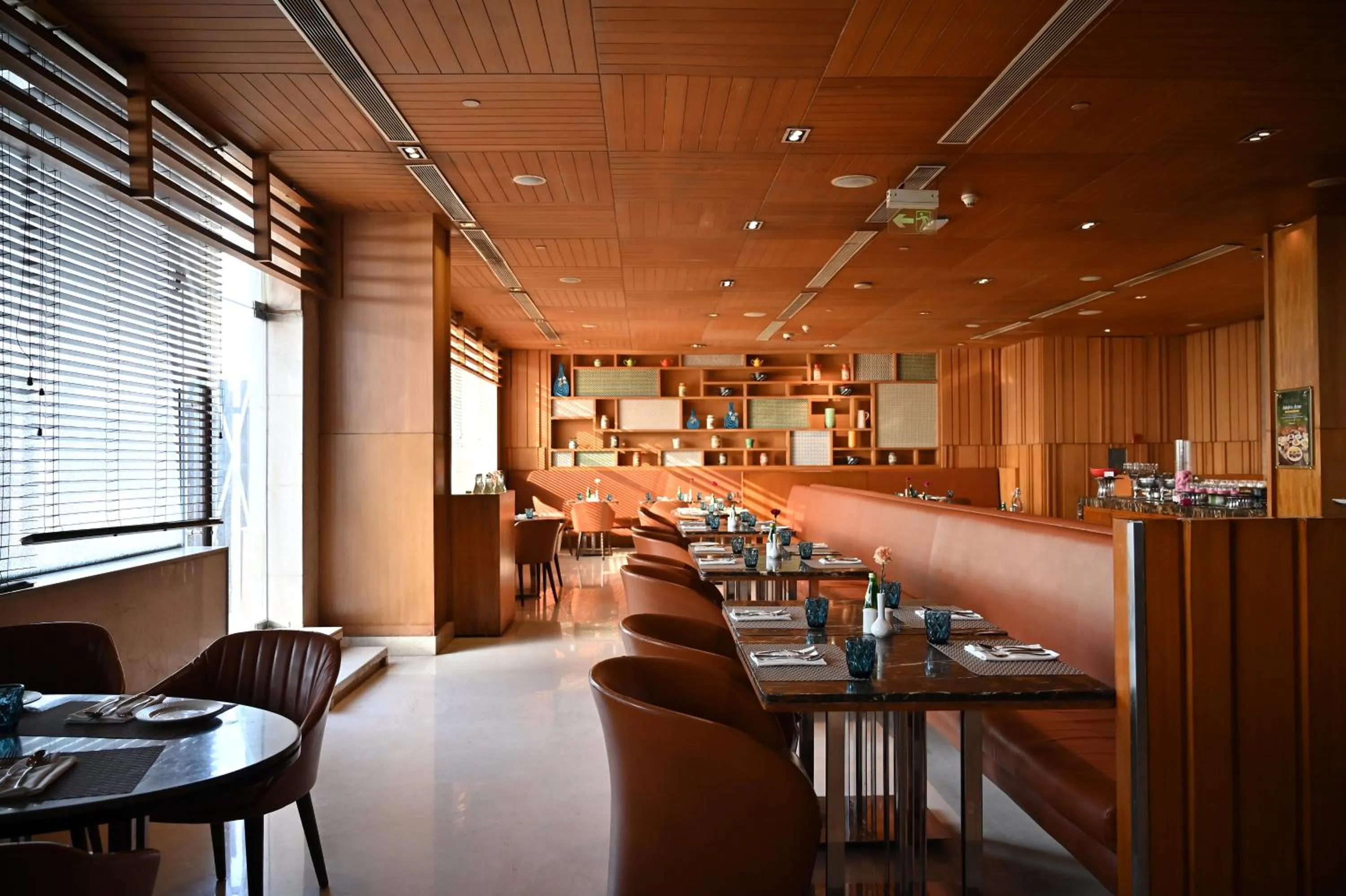 Restaurant/places to eat in Holiday Inn New Delhi Mayur Vihar Noida by IHG