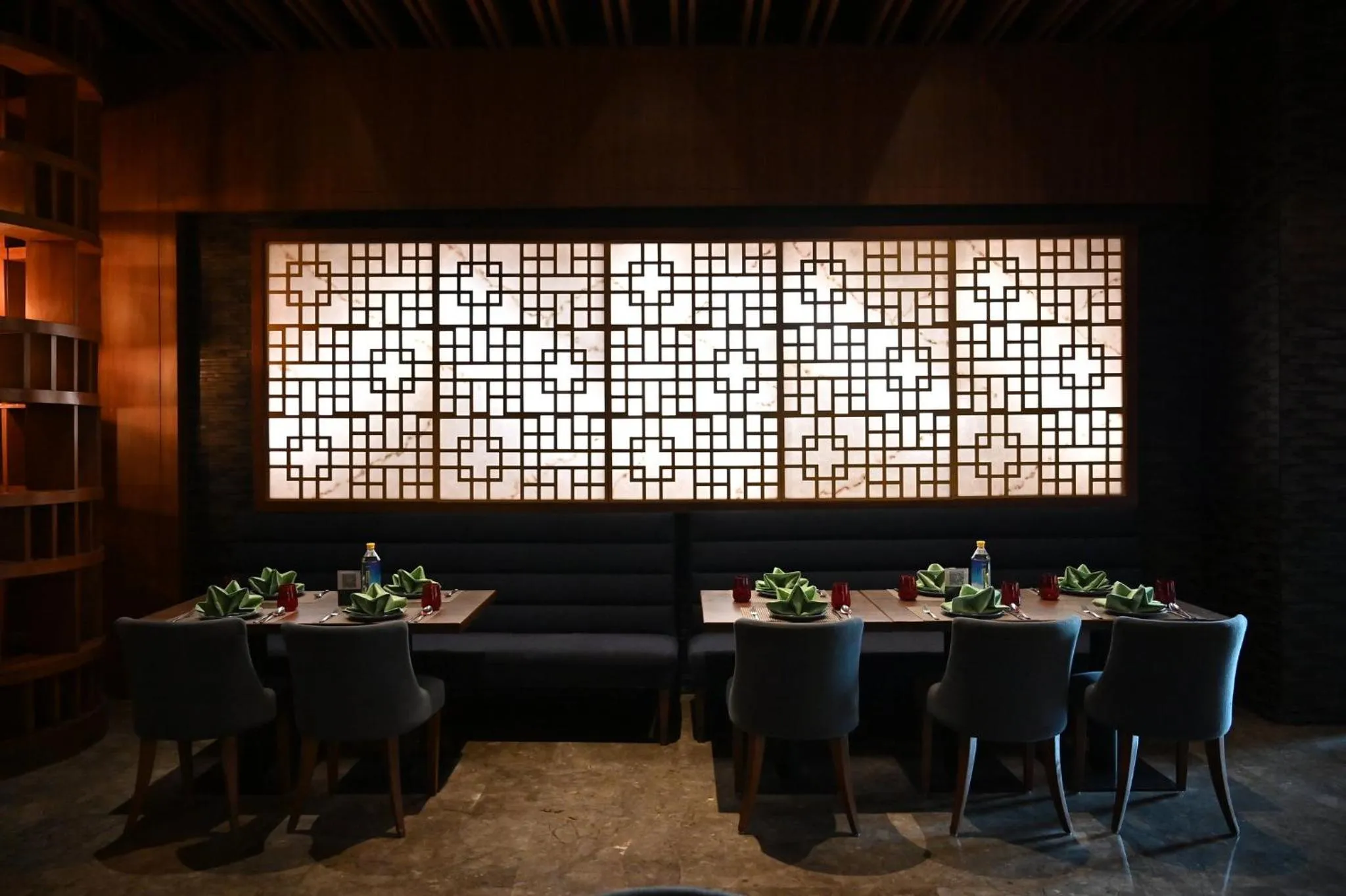 Restaurant/places to eat in Holiday Inn New Delhi Mayur Vihar Noida by IHG