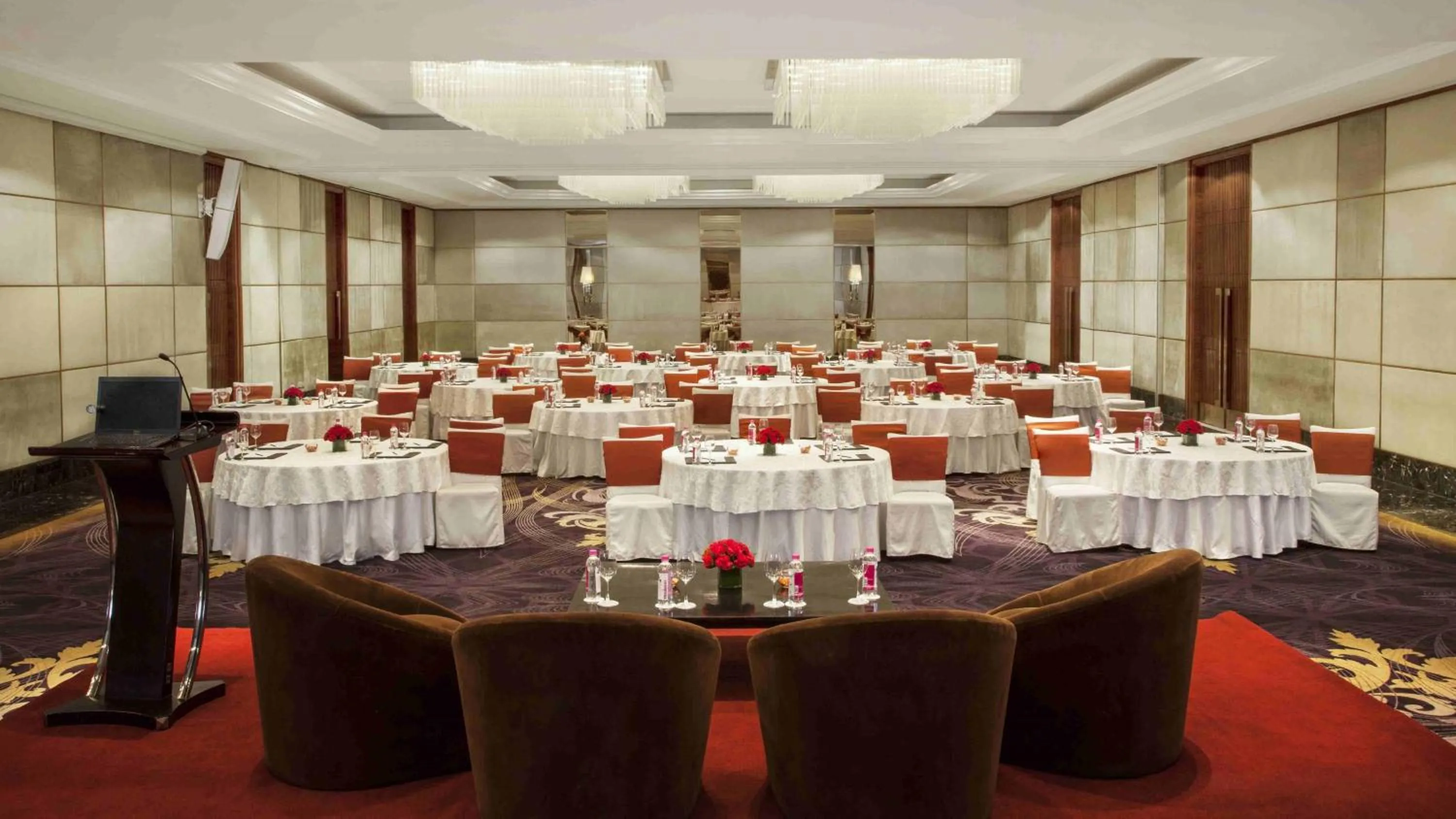 Banquet/Function facilities in Holiday Inn New Delhi Mayur Vihar Noida by IHG