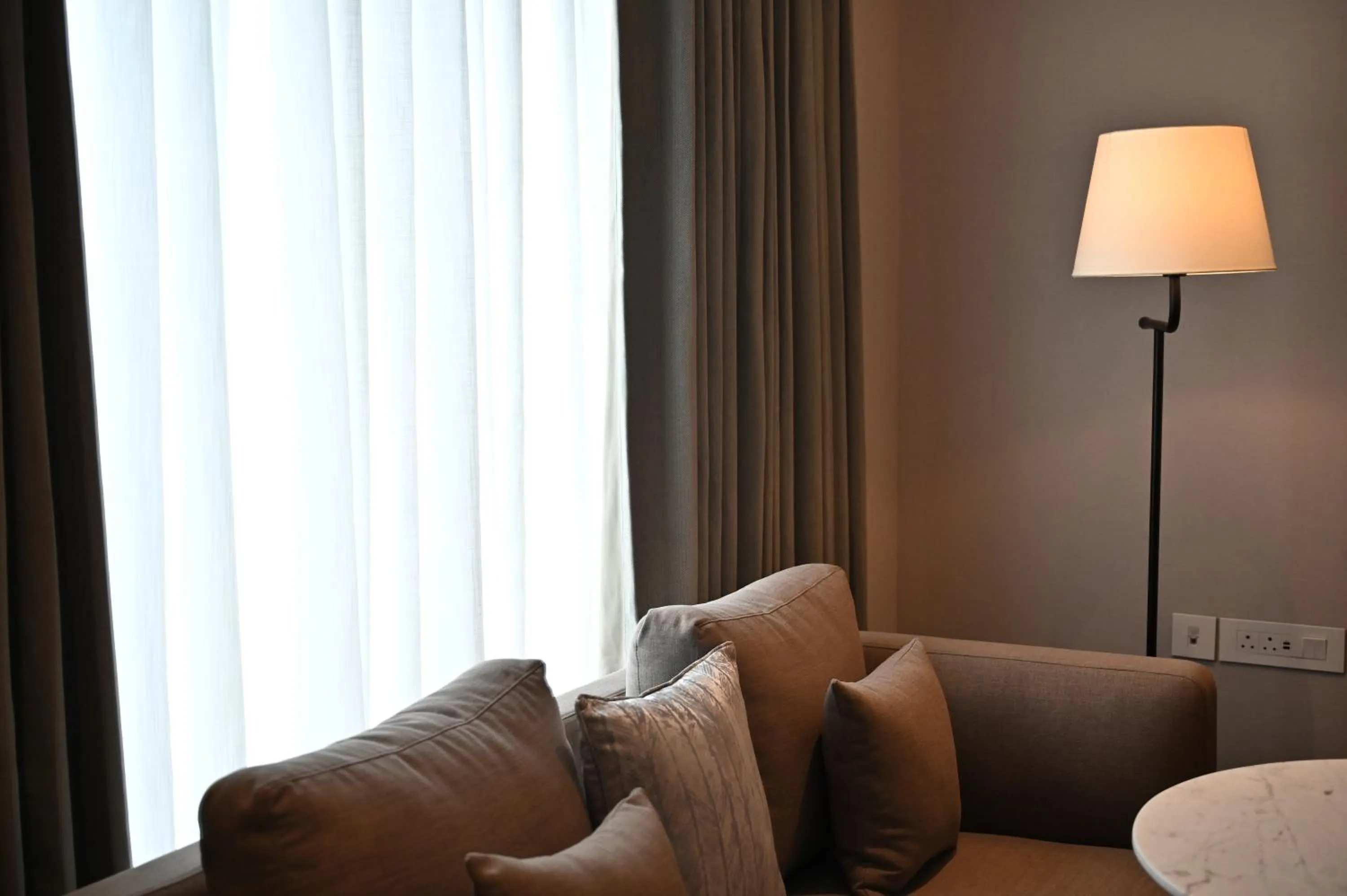 Bedroom in Holiday Inn New Delhi Mayur Vihar Noida by IHG