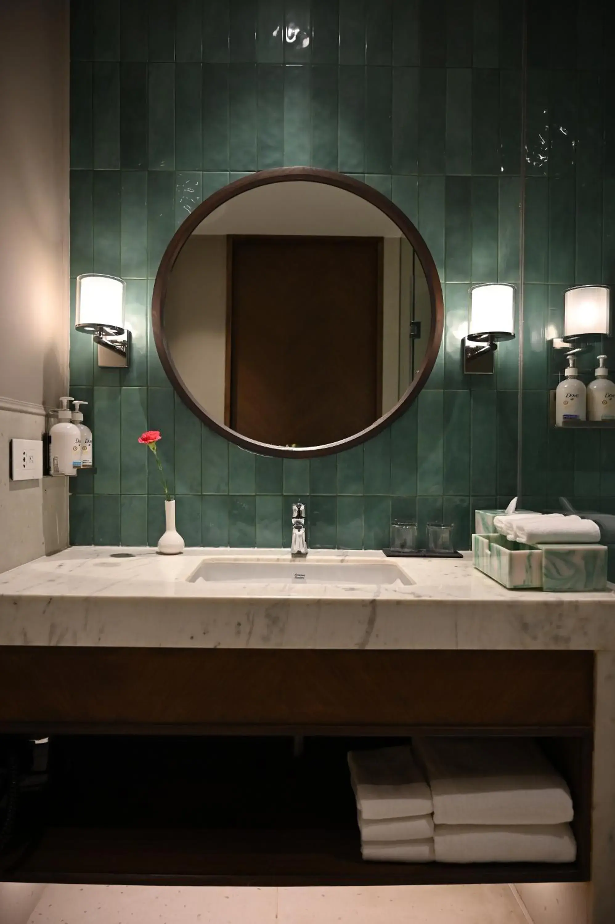 Premium Room with 15% dis on Laundry, 15% dis on F & Soft Bev, Happy Hours 12PM to 7:30 PM, LCO till 15:00 hrs (on availability). Bed Type and Smoking Pref not guaranteed in Holiday Inn New Delhi Mayur Vihar Noida by IHG Premium Room with 15% dis on Laundry, 15% dis on F & Soft Bev, Happy Hours 12PM to 7:30 PM, LCO till 15:00 hrs (on availability). Bed Type and Smoking Pref not guaranteed in Holiday Inn New Delhi Mayur Vihar Noida by IHG