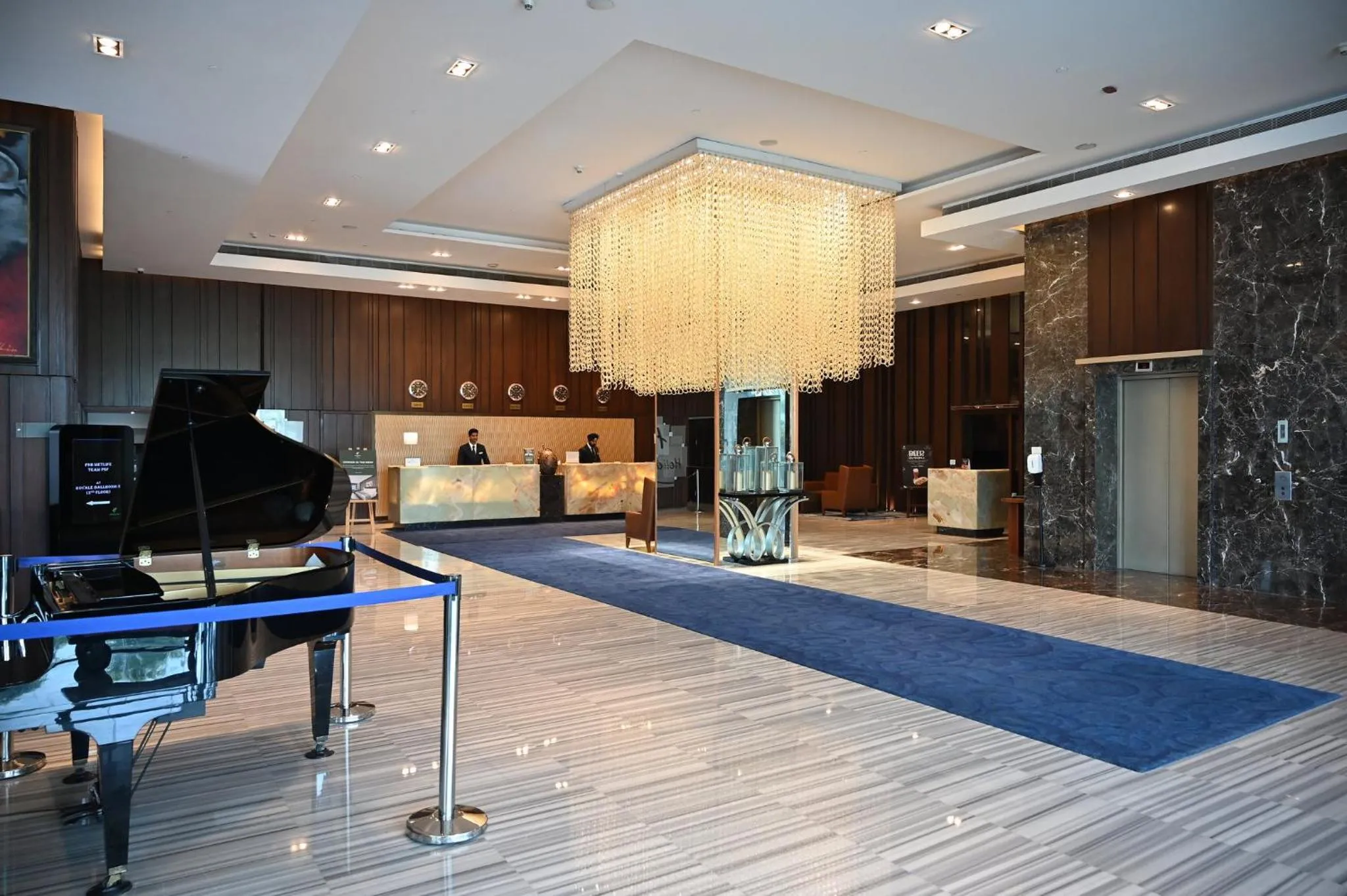 Property building in Holiday Inn New Delhi Mayur Vihar Noida by IHG