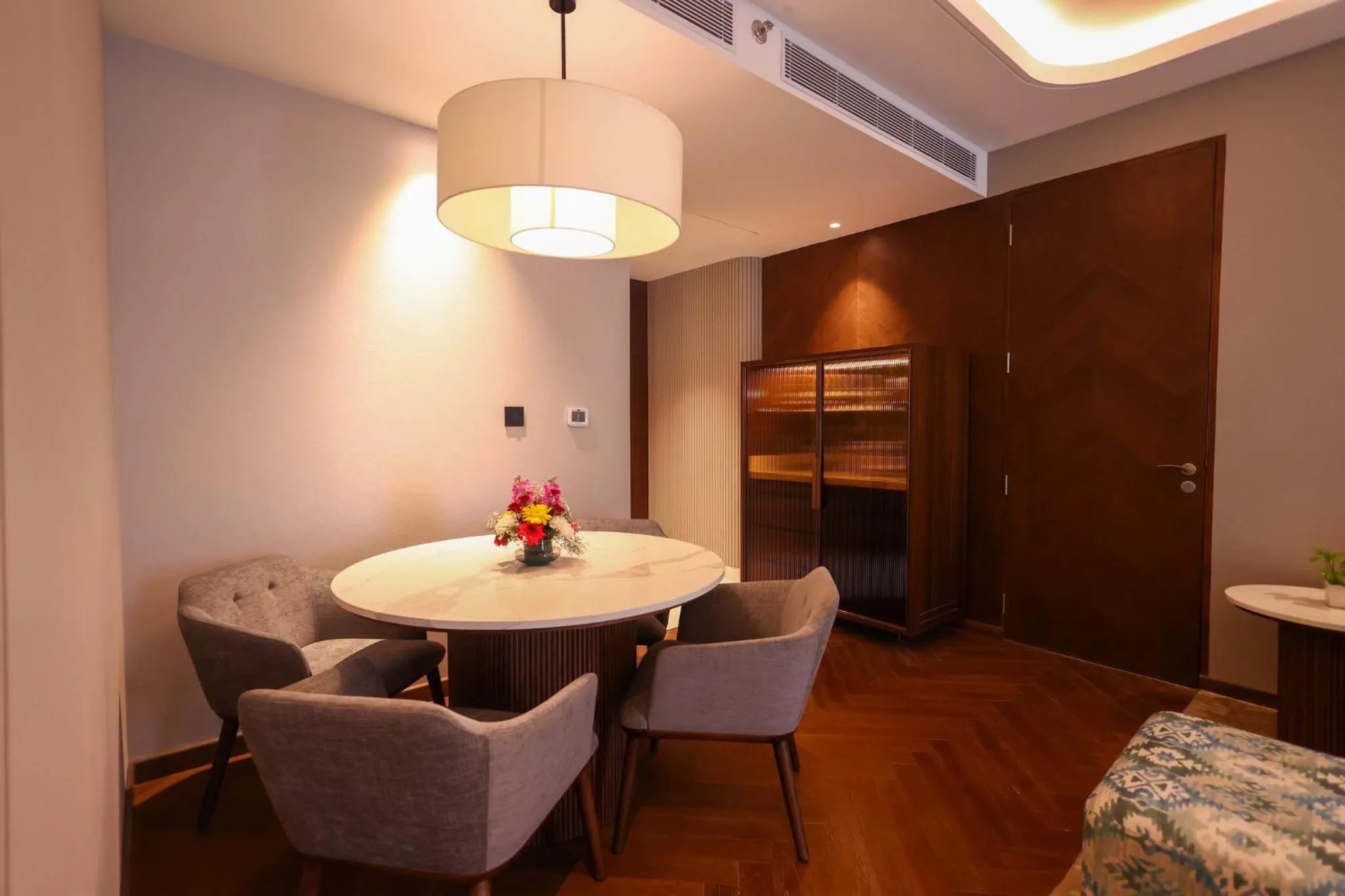 Photo of the whole room in Holiday Inn New Delhi Mayur Vihar Noida by IHG