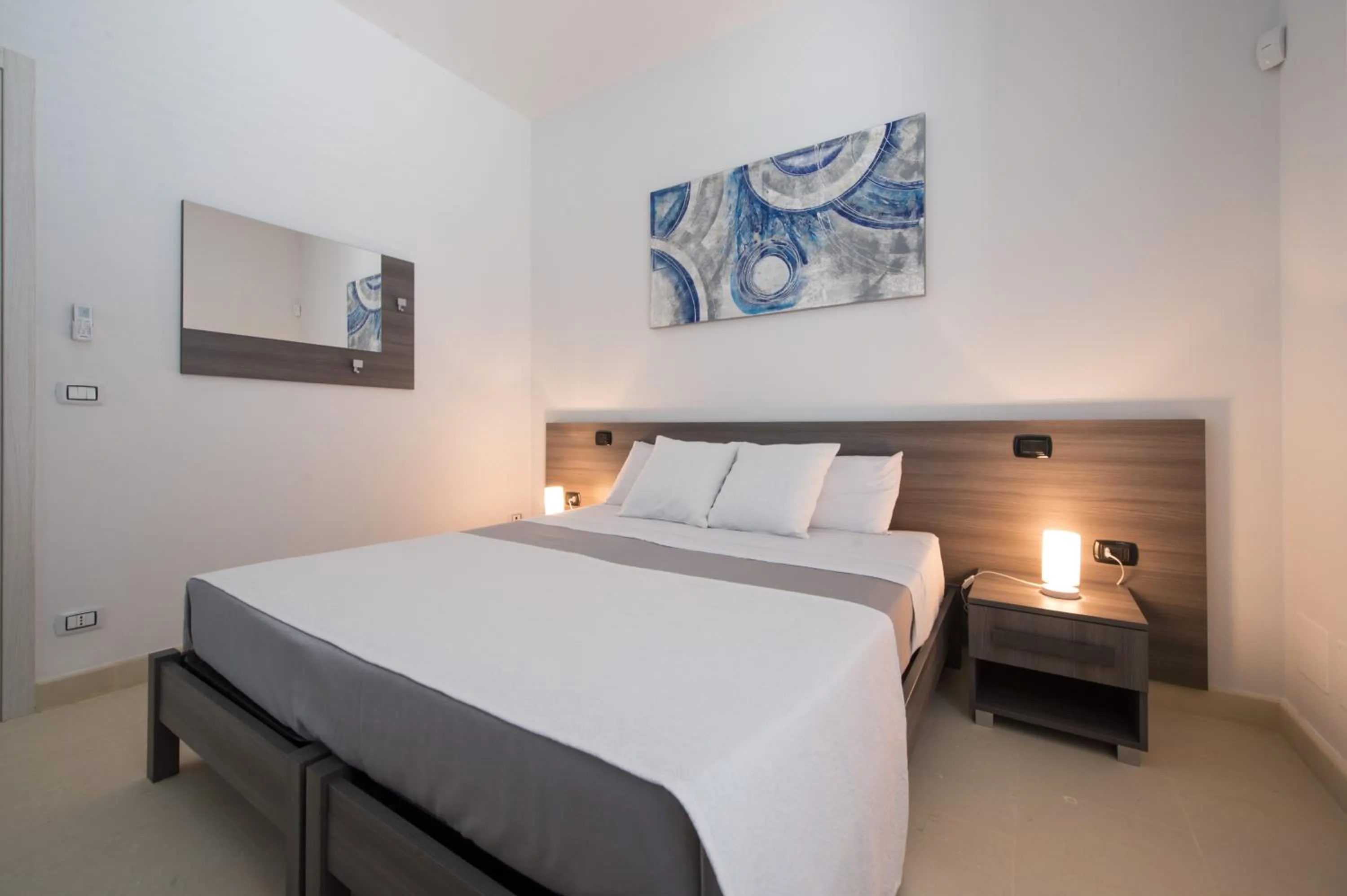 Family in Villa Lupia