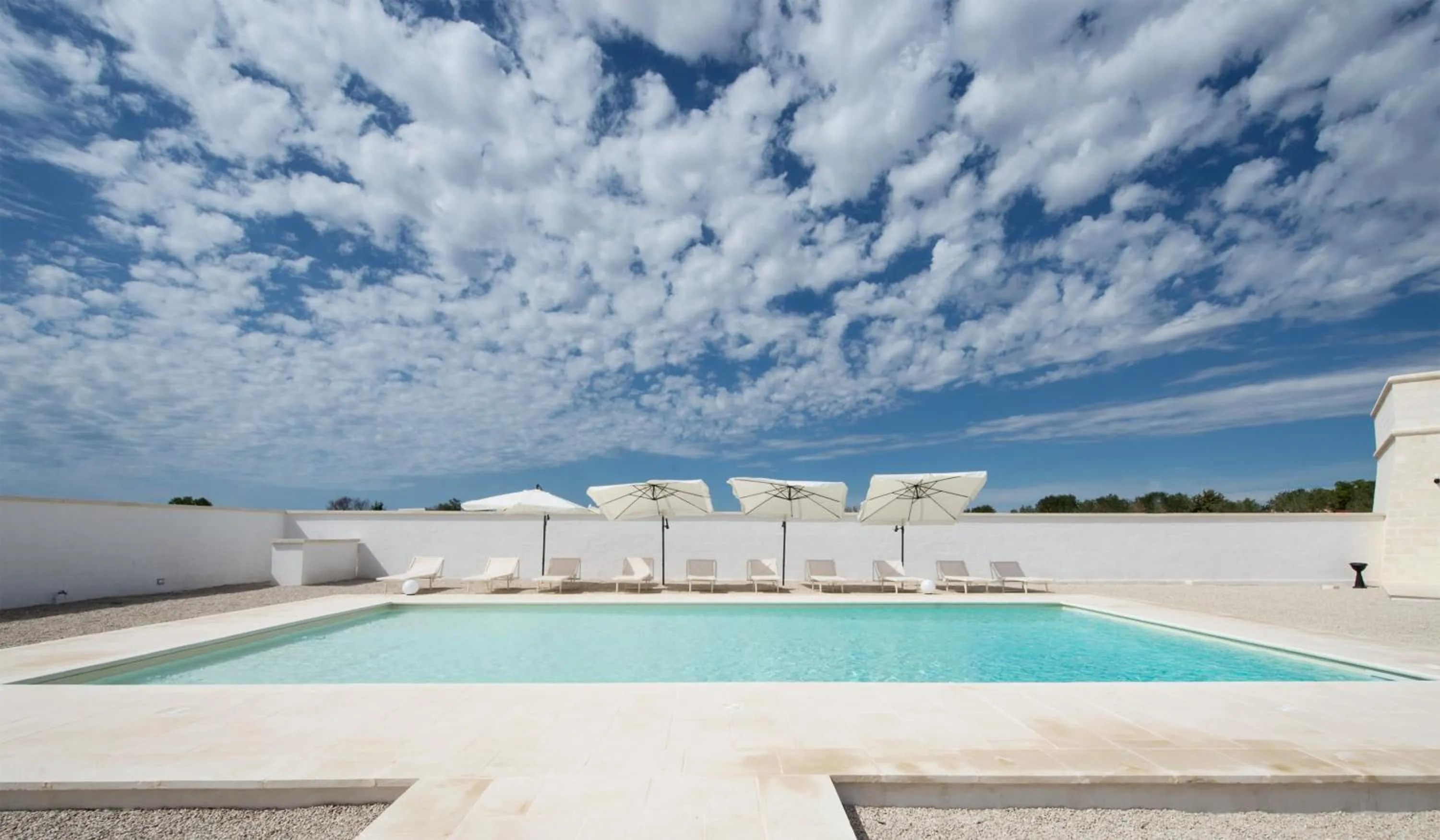 Swimming pool in Villa Lupia