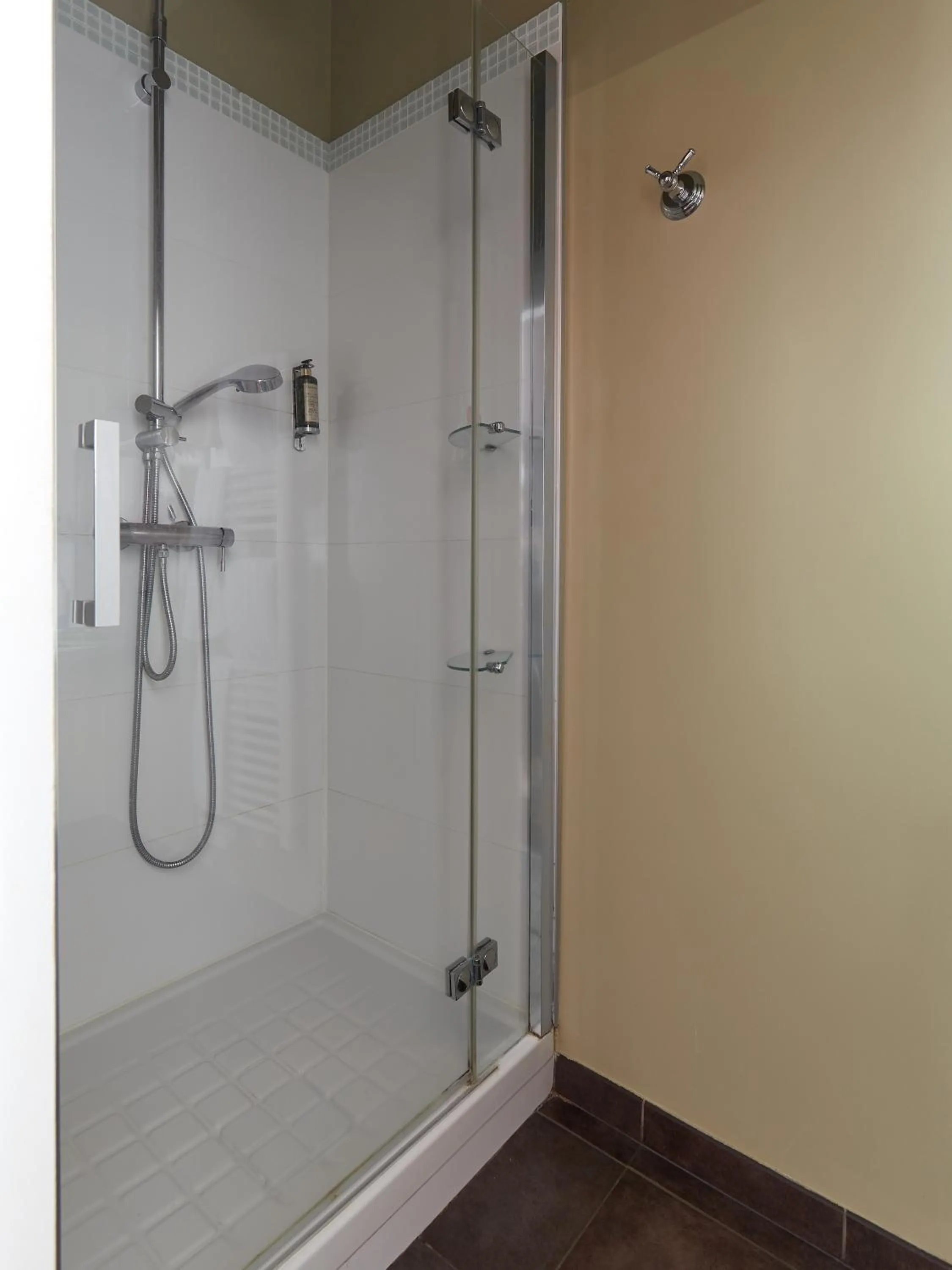 Bathroom in L'Apparthôtel Particulier Bordeaux