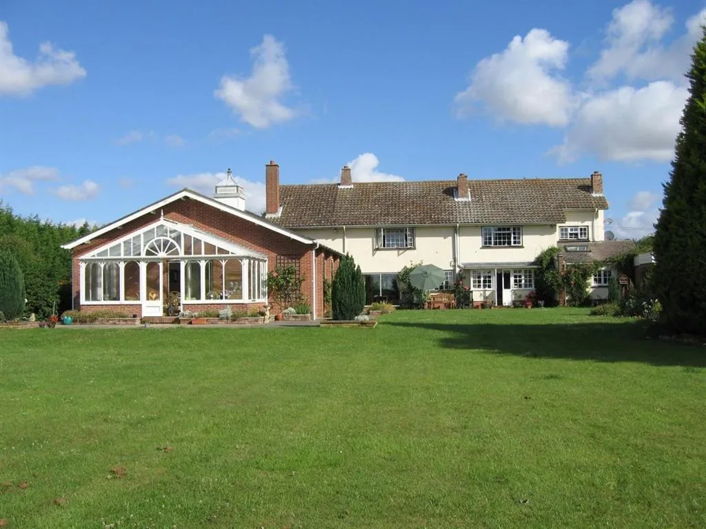 Property building in Newmans Hall Bed & Breakfast