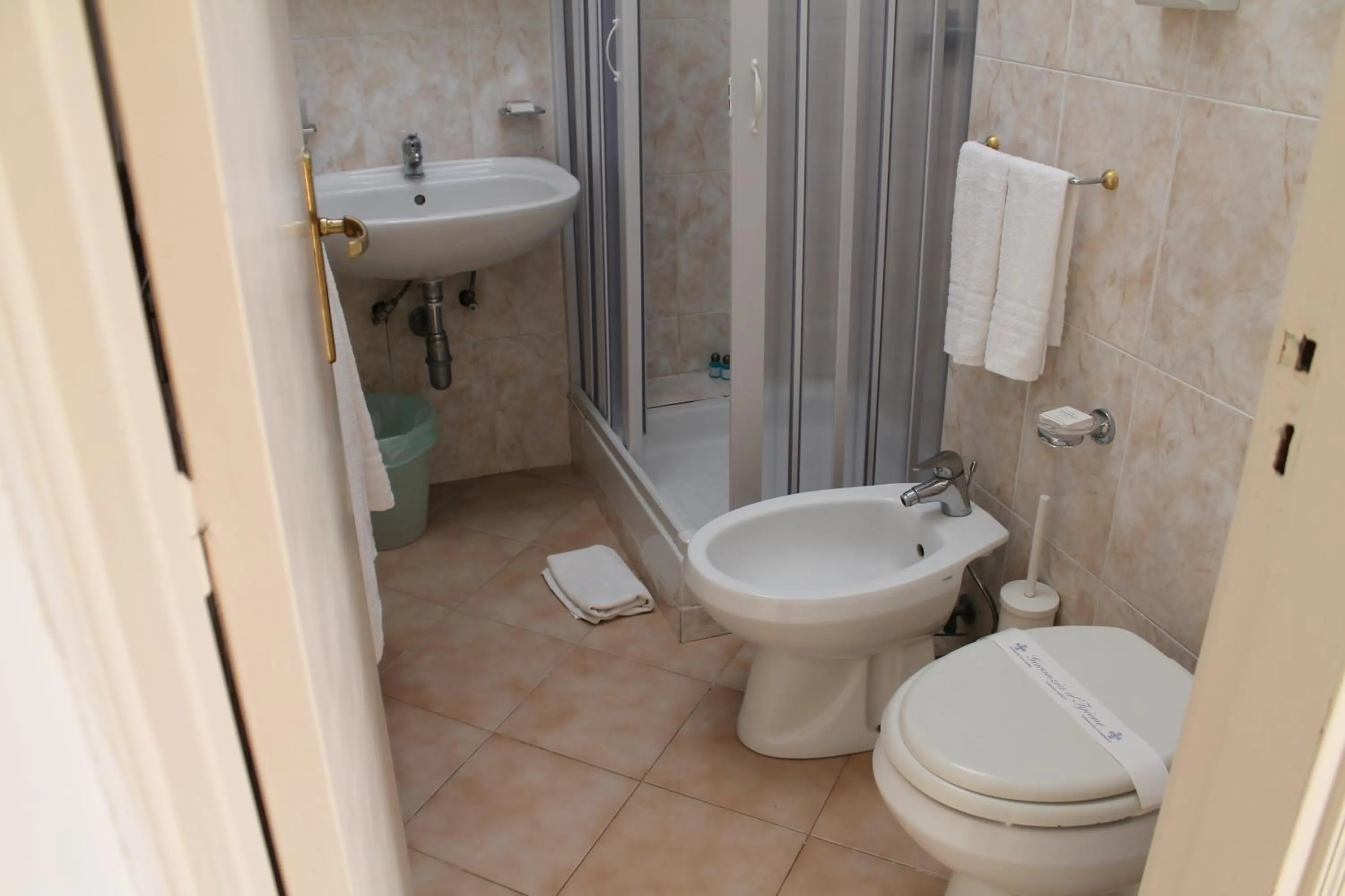 Bathroom in Hotel Esperia