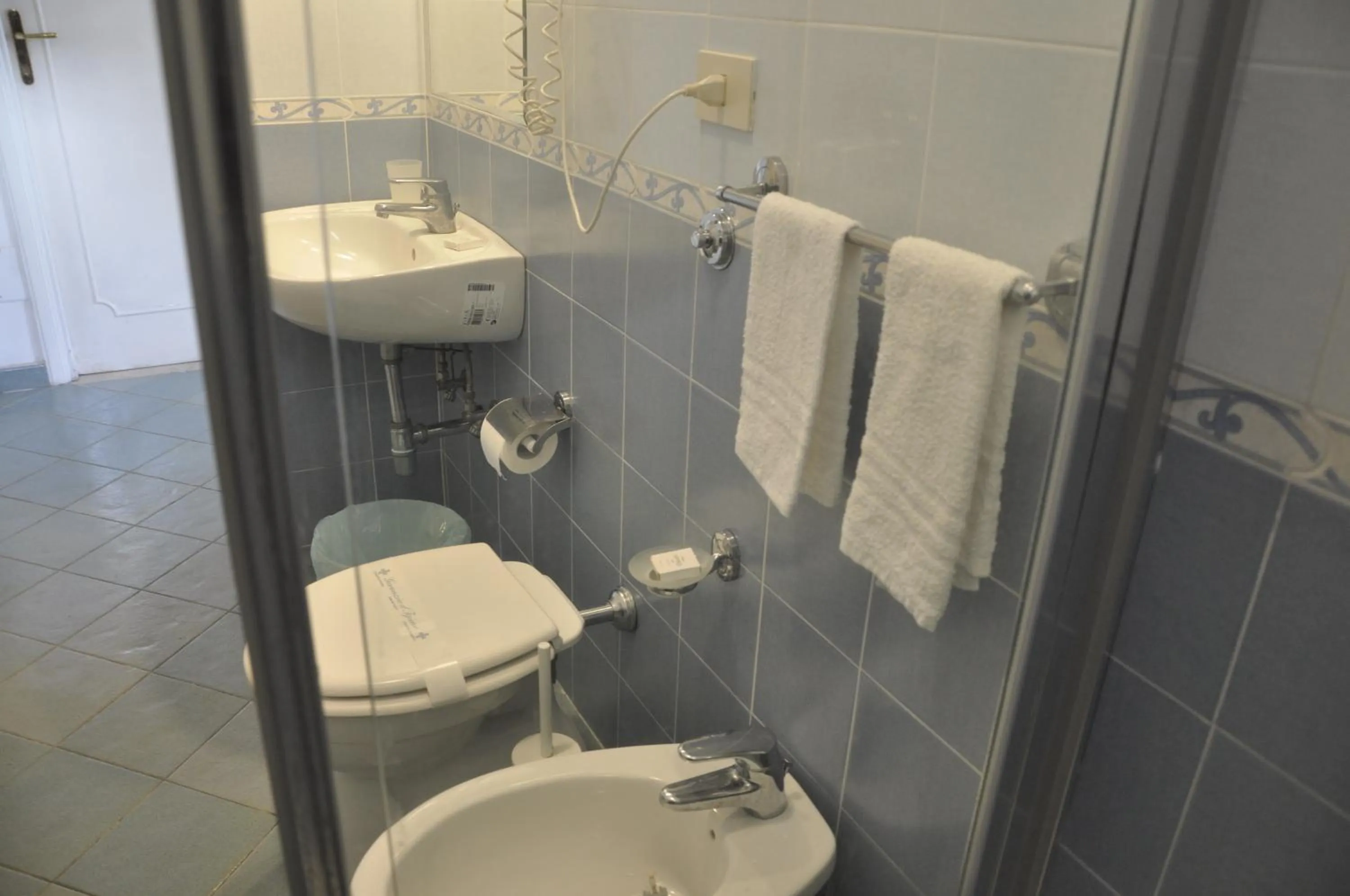 Bathroom in Hotel Esperia