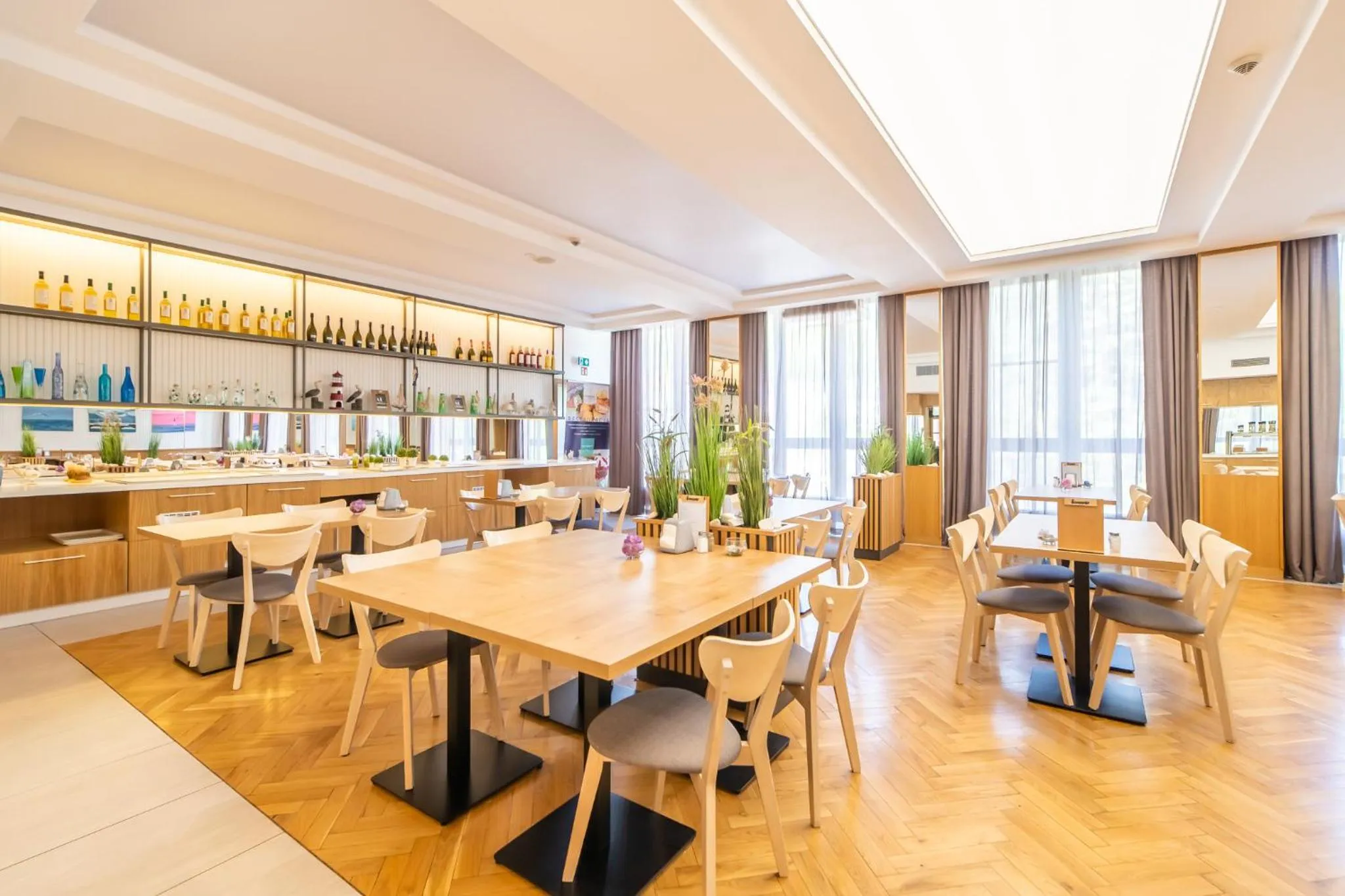 Restaurant/places to eat in SeaPark Hotel Wellness & Spa