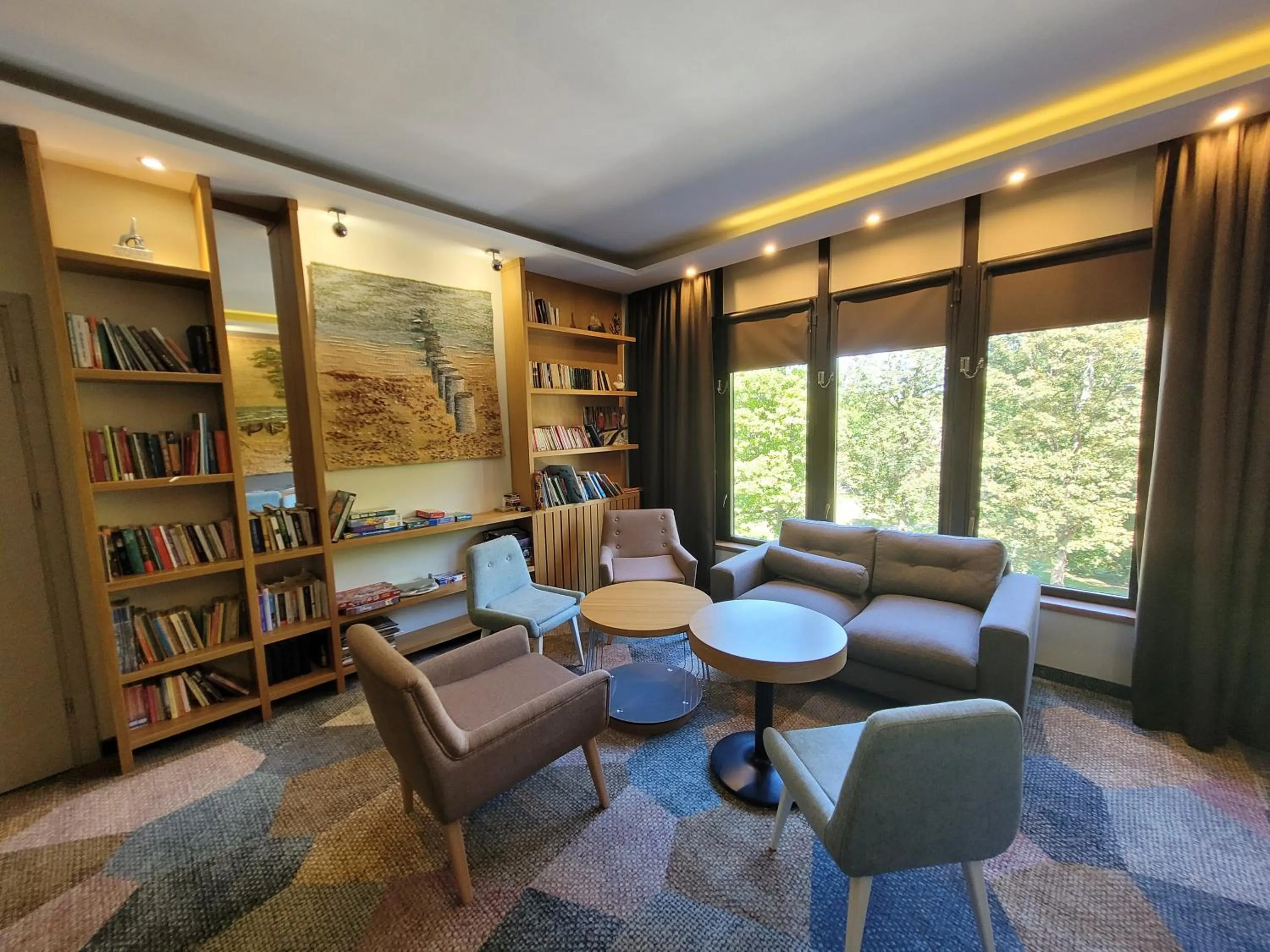Library in SeaPark Hotel Wellness & Spa