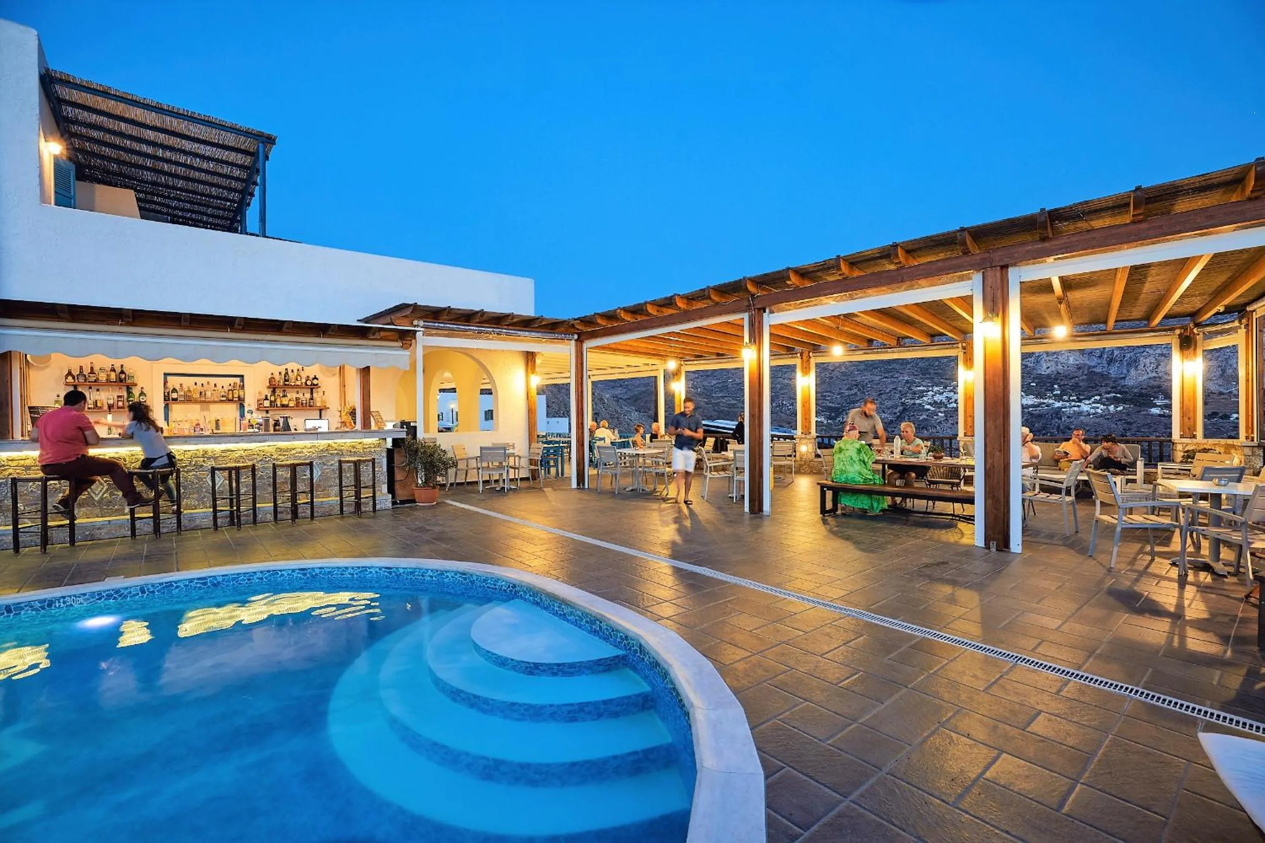 Restaurant/places to eat in Vigla Hotel