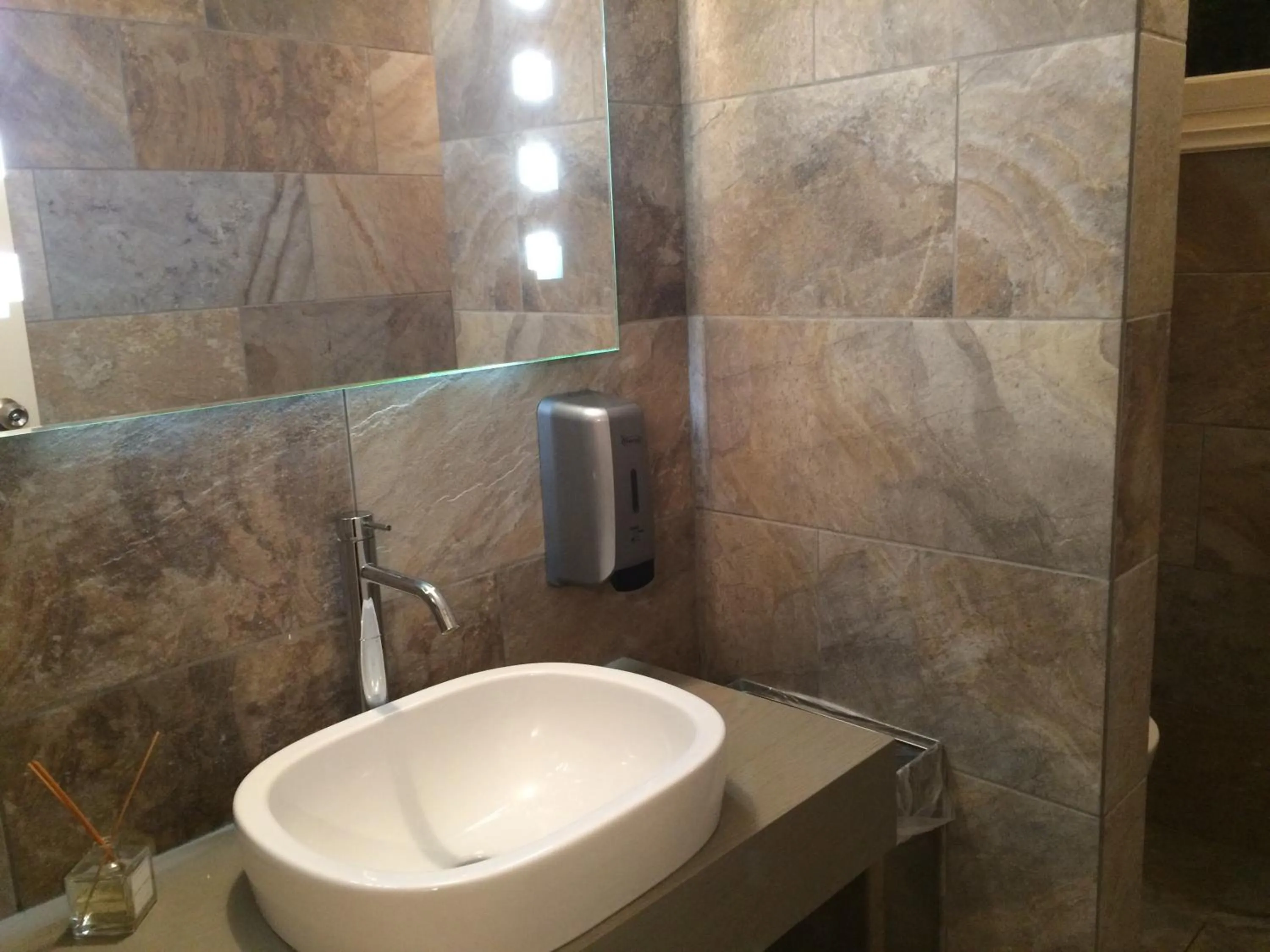 Area and facilities in Vigla Hotel